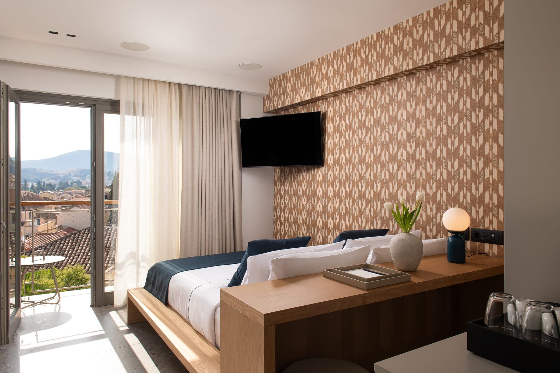 room-types-NAUSHOTEL-CODR-0.jpg