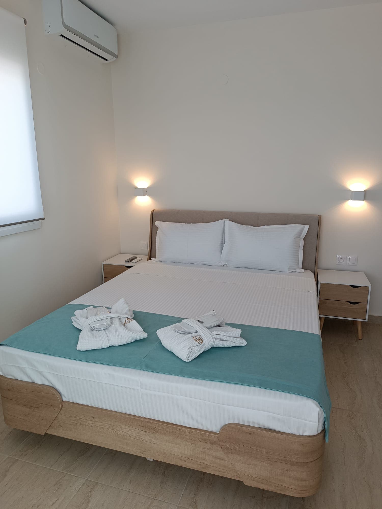 room-types-NAVARINOL-SUITE-0.jpg