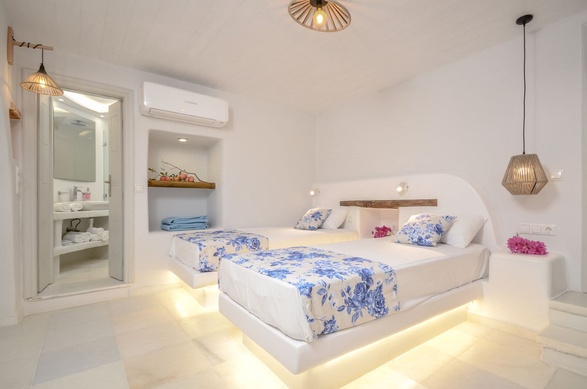room-types-NAXIANQ-EXCVIL-0.jpg