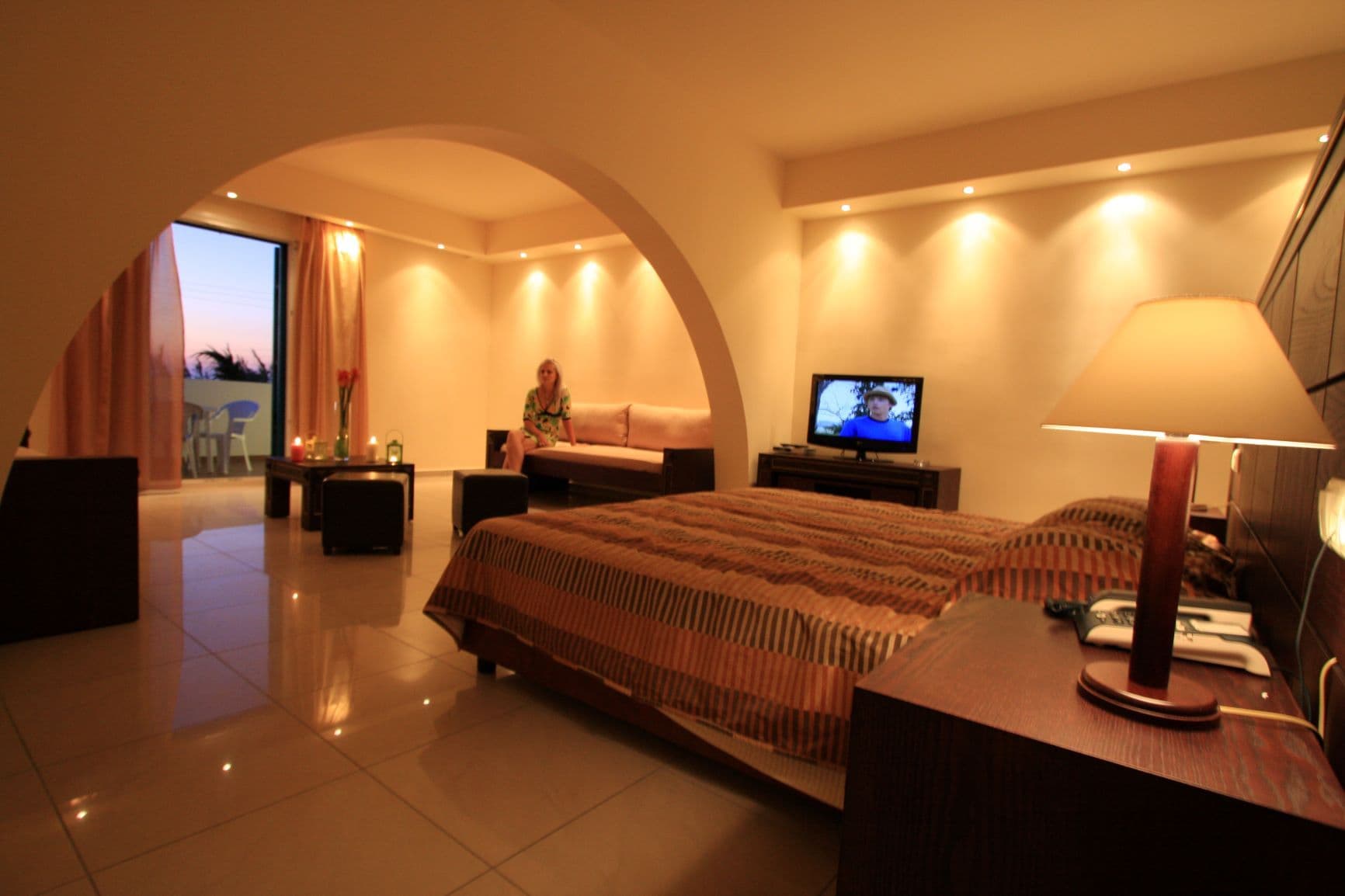 room-types-NAXOSIMPER-QSGVGF-0.jpg