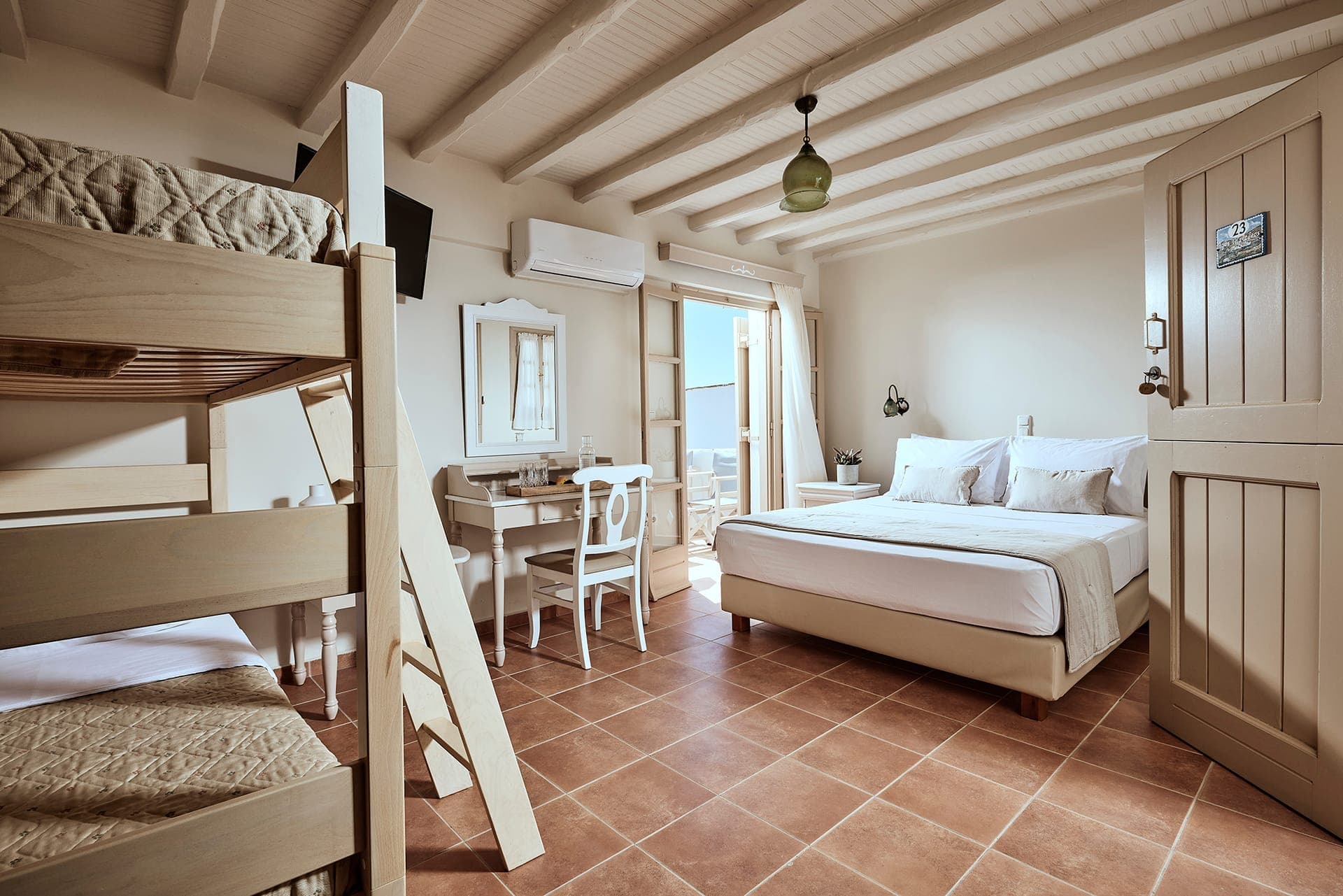 room-types-NAXOSMAGIC-FAMILY-0.jpg