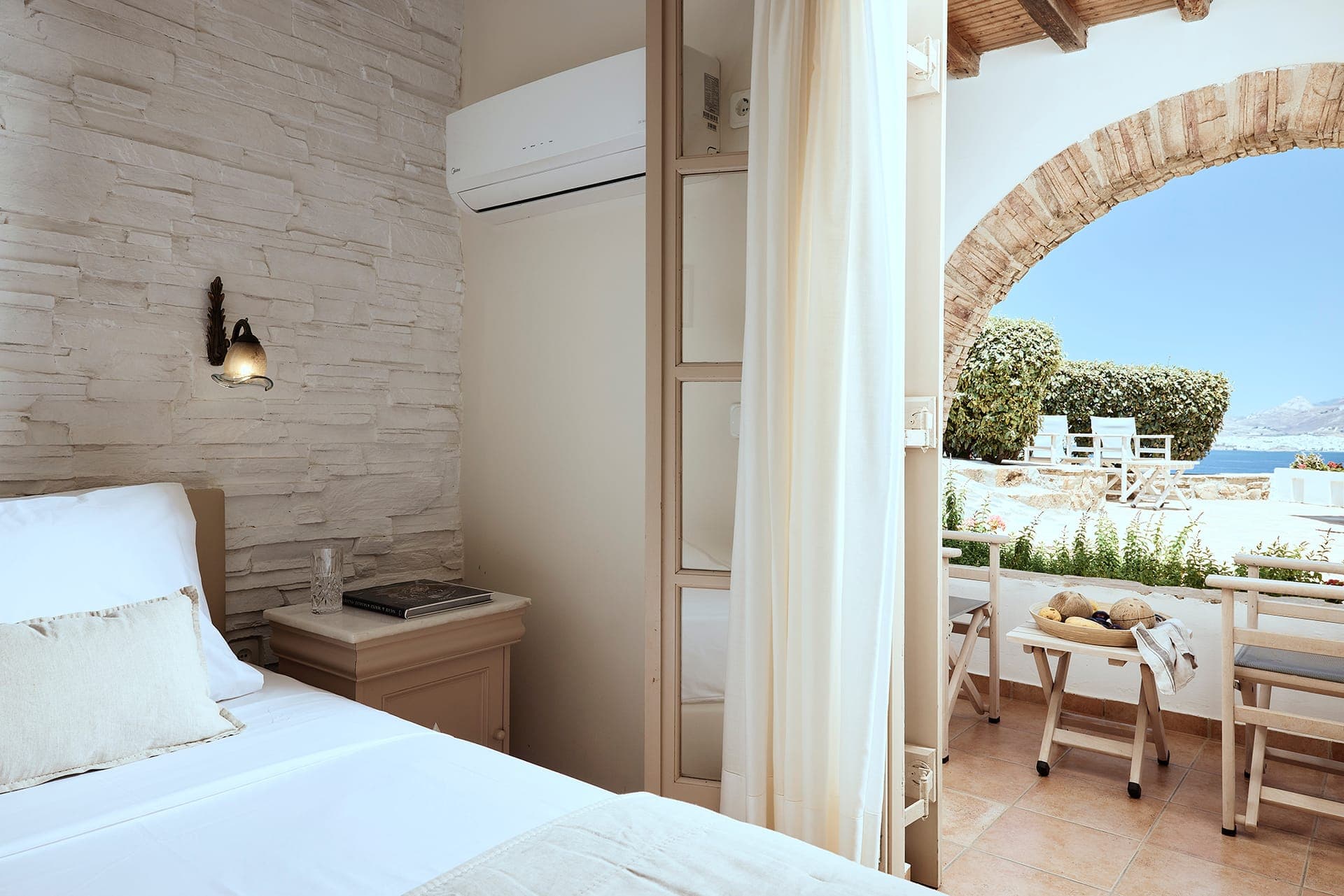 room-types-NAXOSMAGIC-FAMSSV-0.jpg