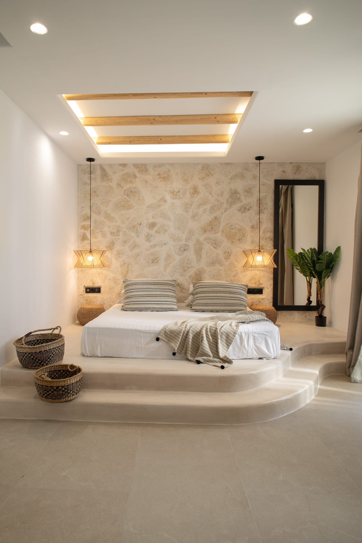 room-types-NAXOSVIL-DXDB-0.jpg