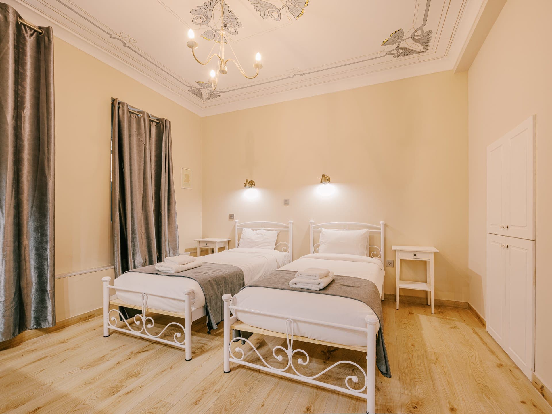room-types-NEAPOLISB-102-0.jpg