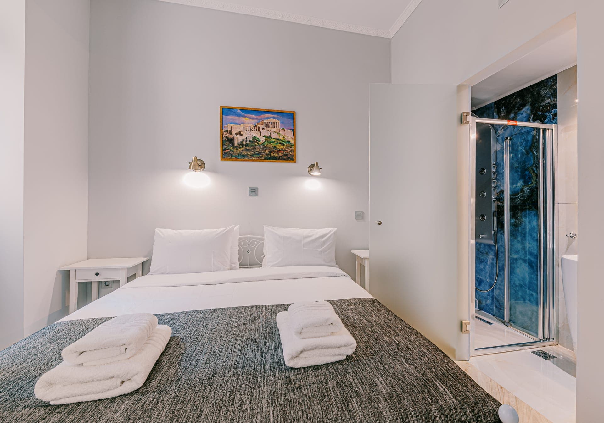 room-types-NEAPOLISB-205-0.jpg