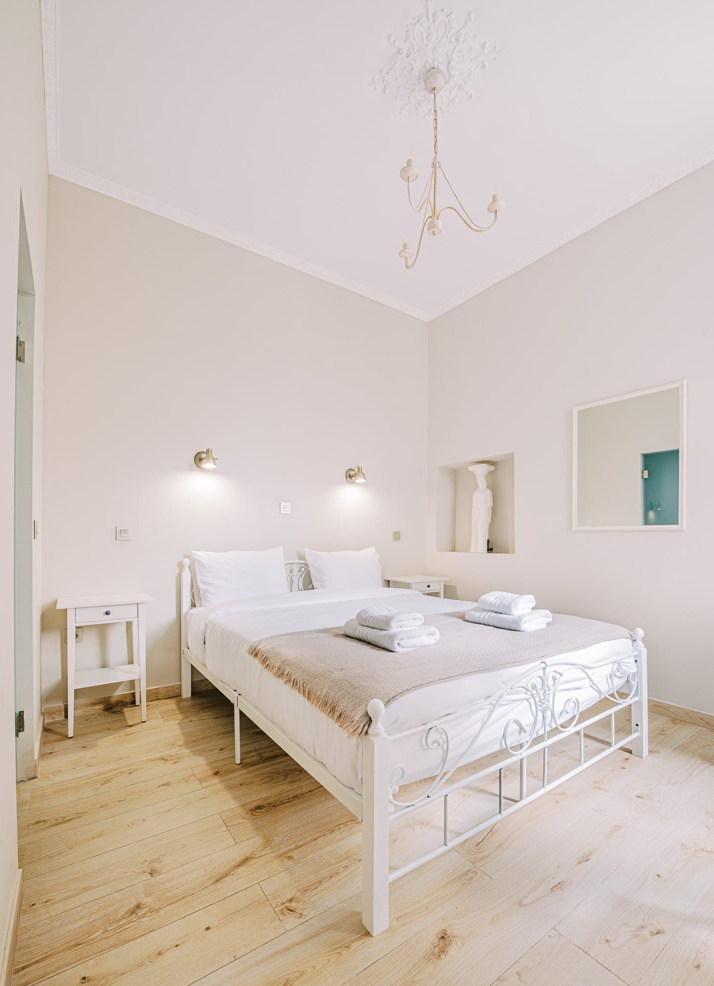 room-types-NEAPOLISB-304-0.jpg