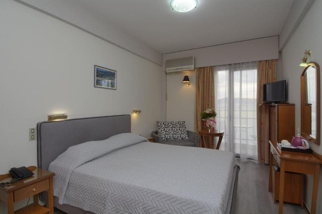 room-types-NEFELIHV-DBL-0.jpg
