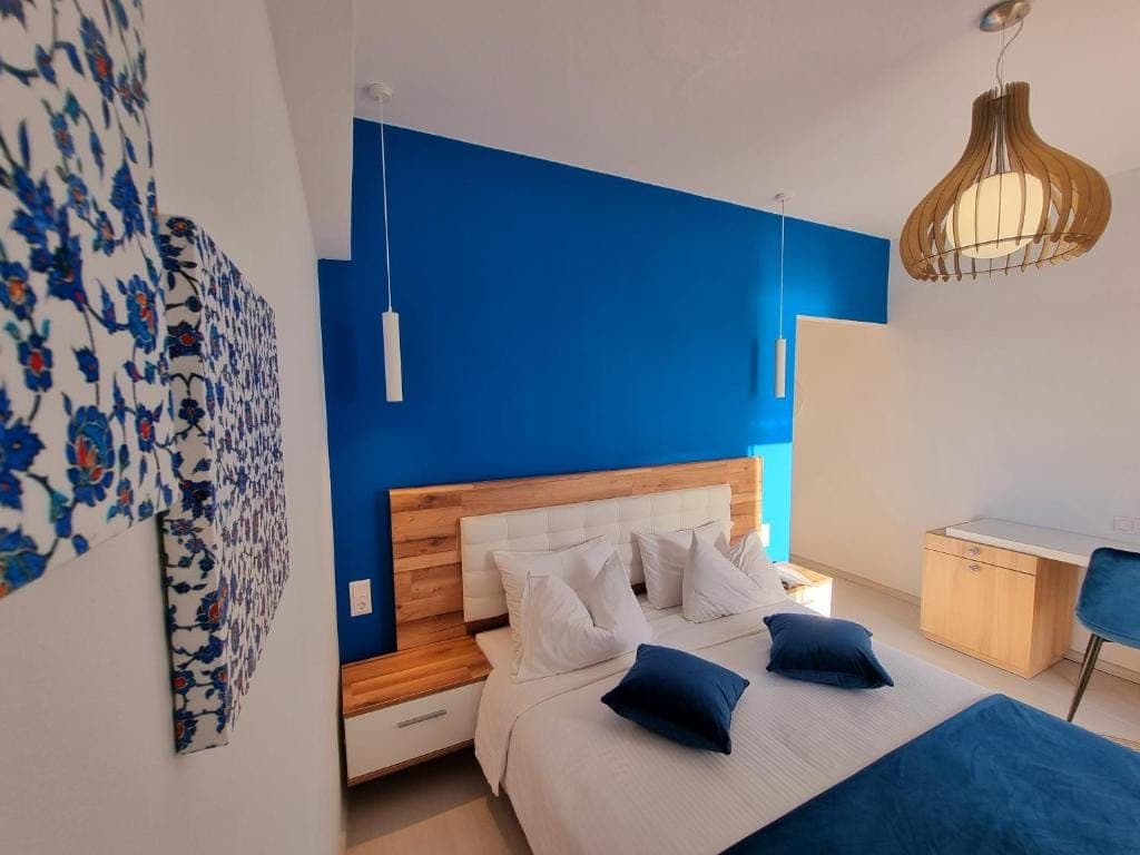 room-types-NEFELIHV-SEAVI-0.jpg