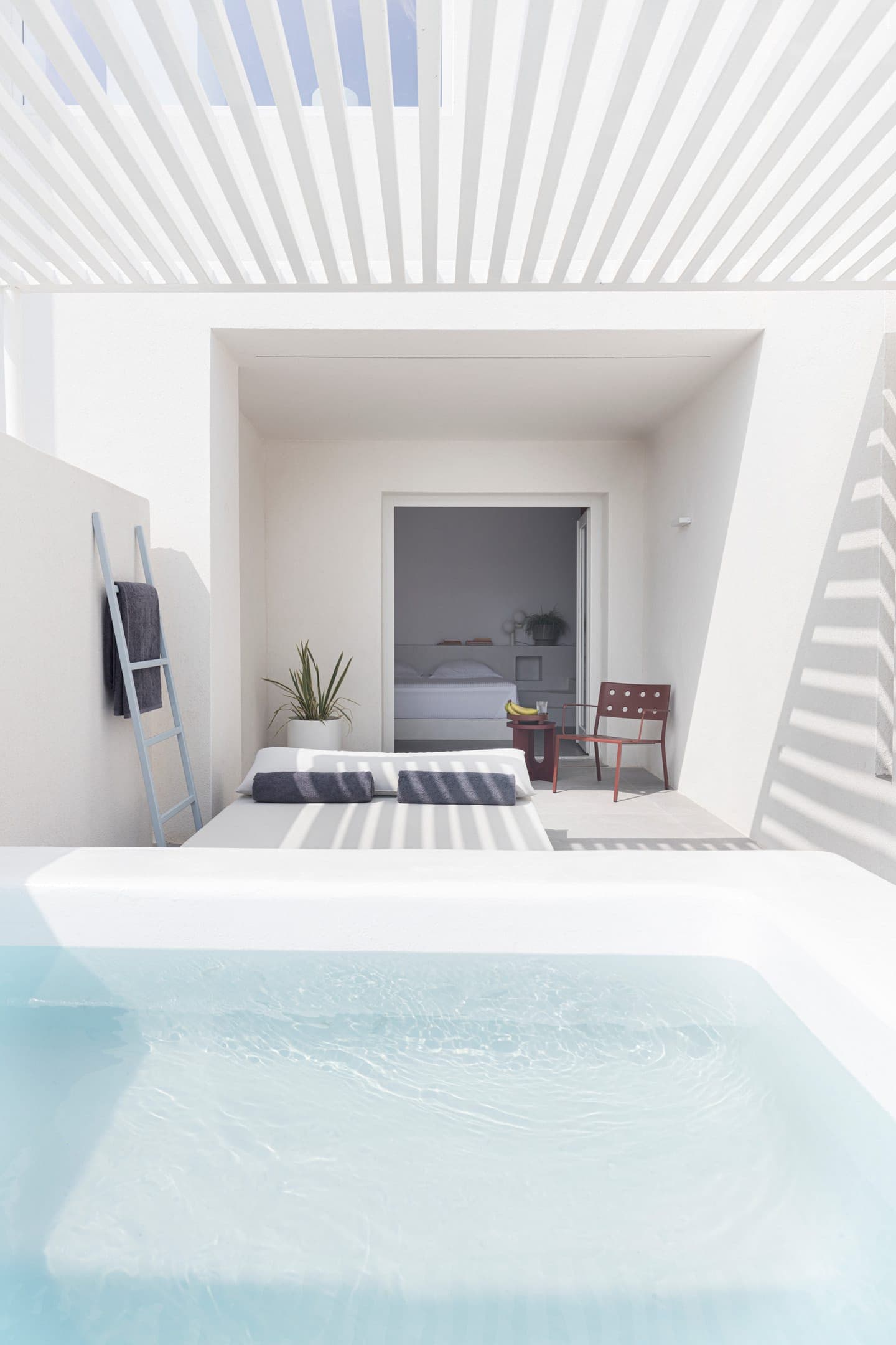 room-types-NEOSUITES-JNR-0.jpg