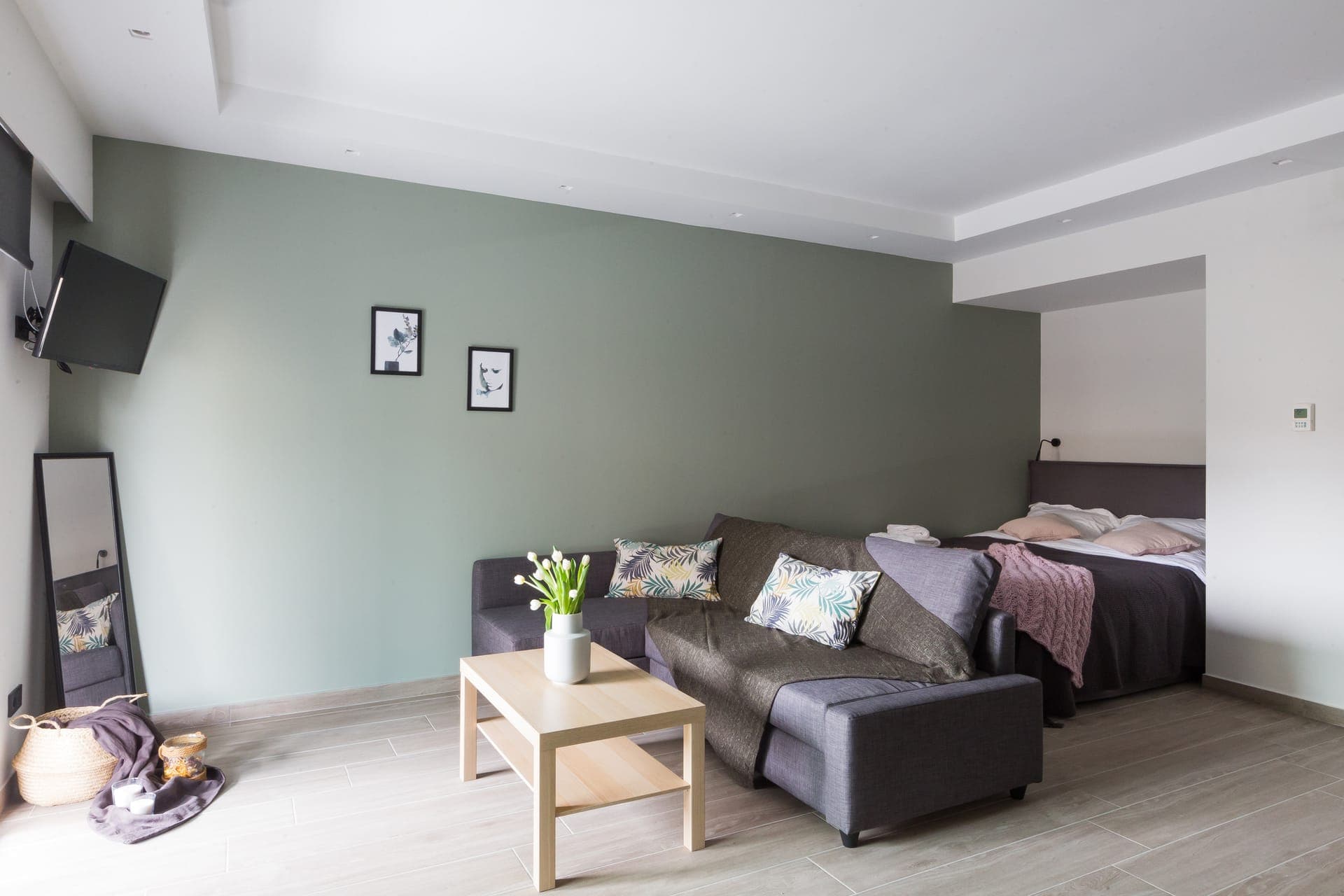 room-types-NEWATHEN-PENT-0.jpg