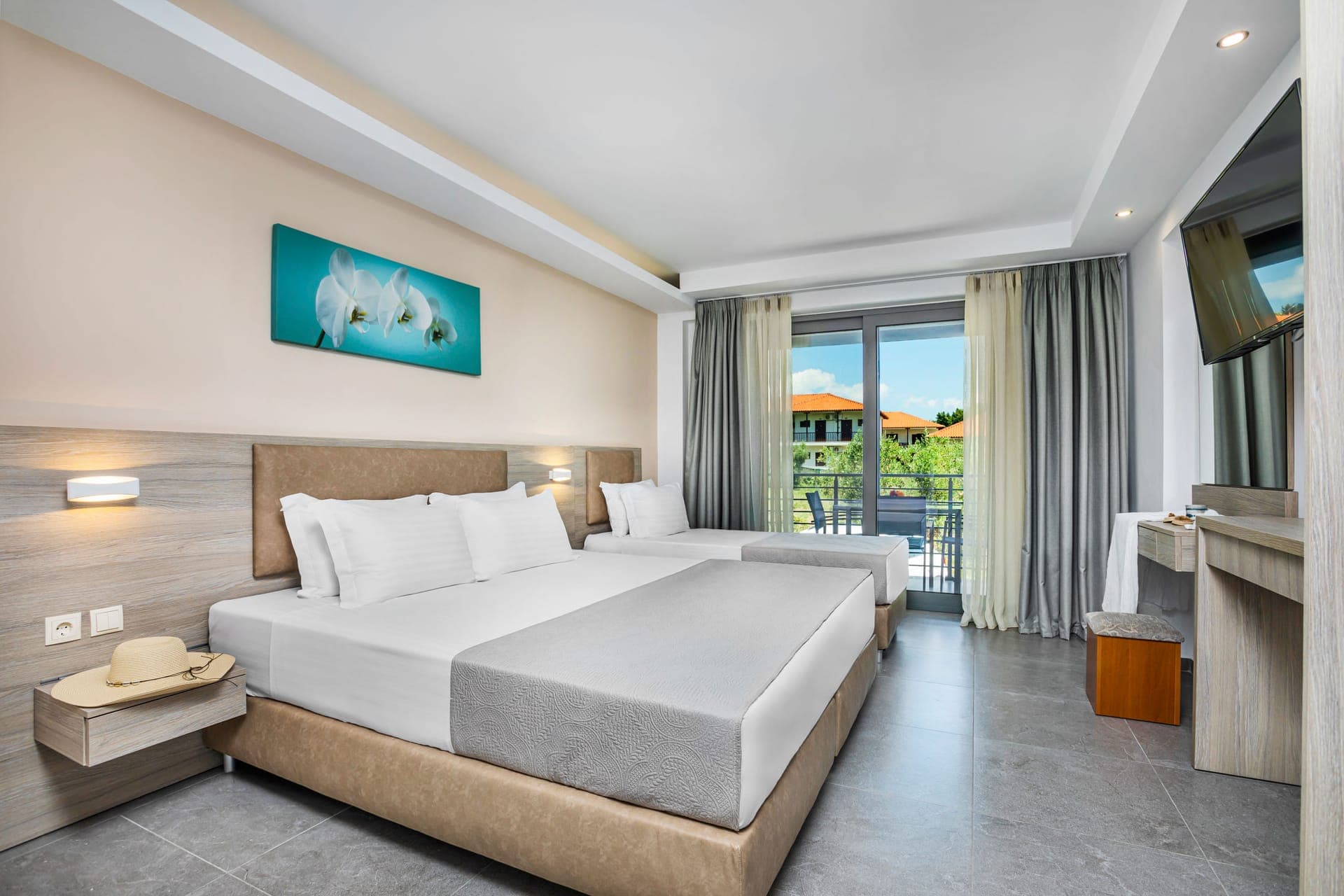 room-types-NEWSTORY-TRPLGV-0.jpg