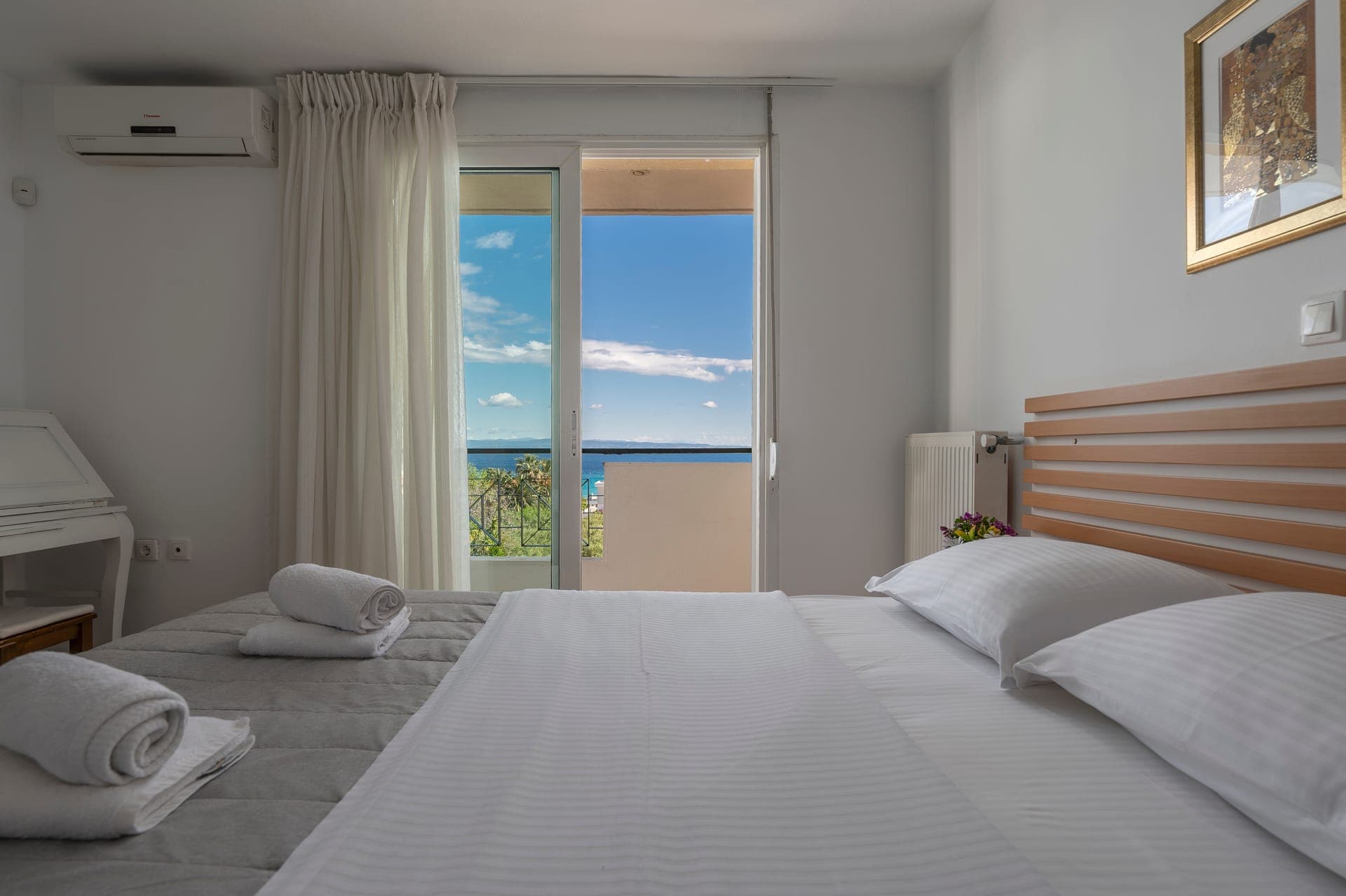 room-types-NGSANIVILL-FENIA-0.jpg