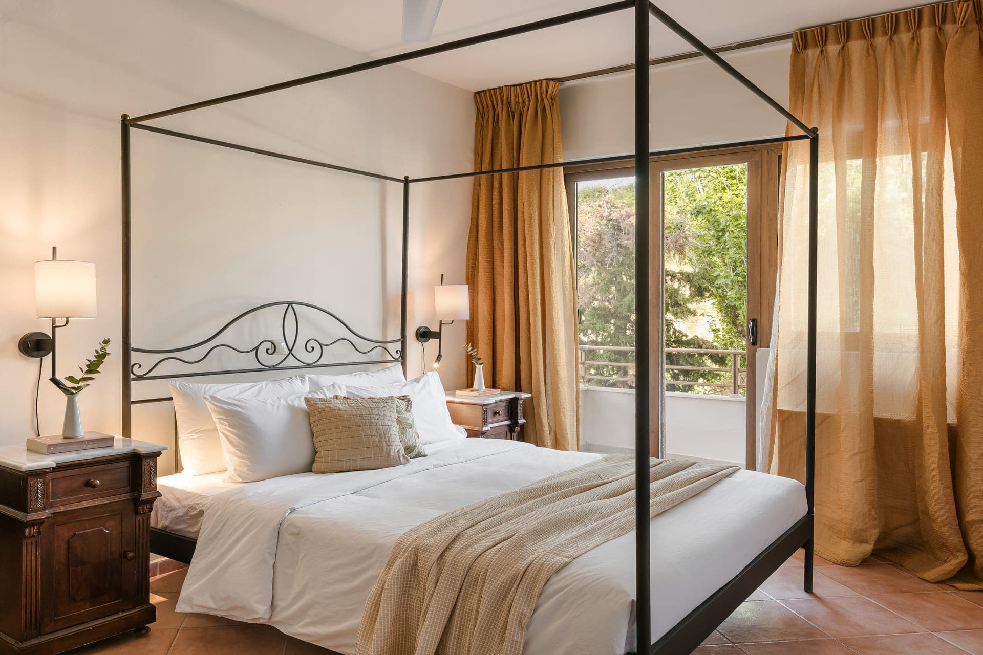 room-types-NIKIB-FAM-0.jpg