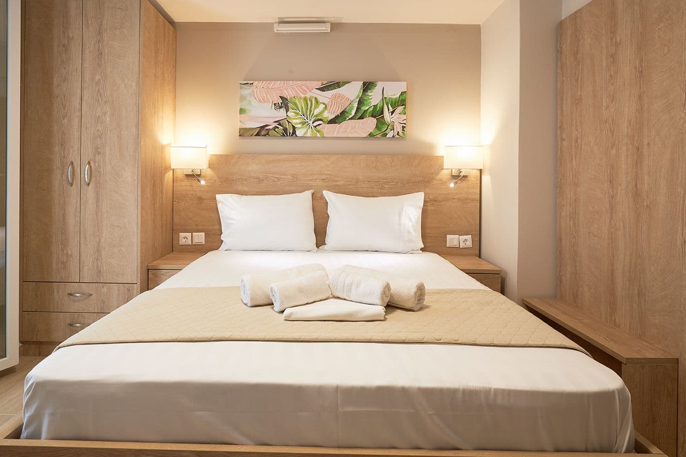 room-types-NIKITI-SUPAP-0.jpg