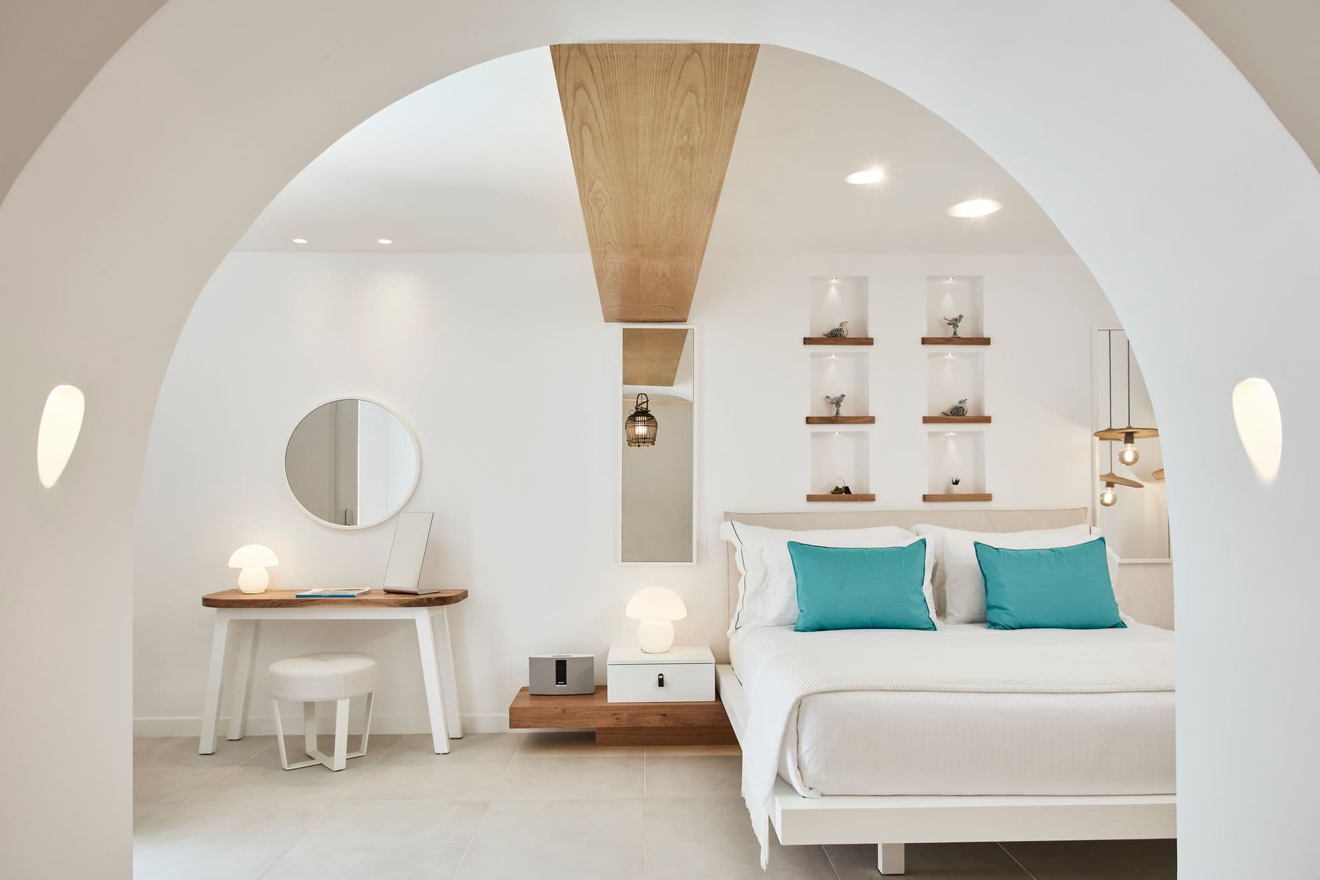 room-types-NIKKIBEACH-SIGNGV-0.jpg