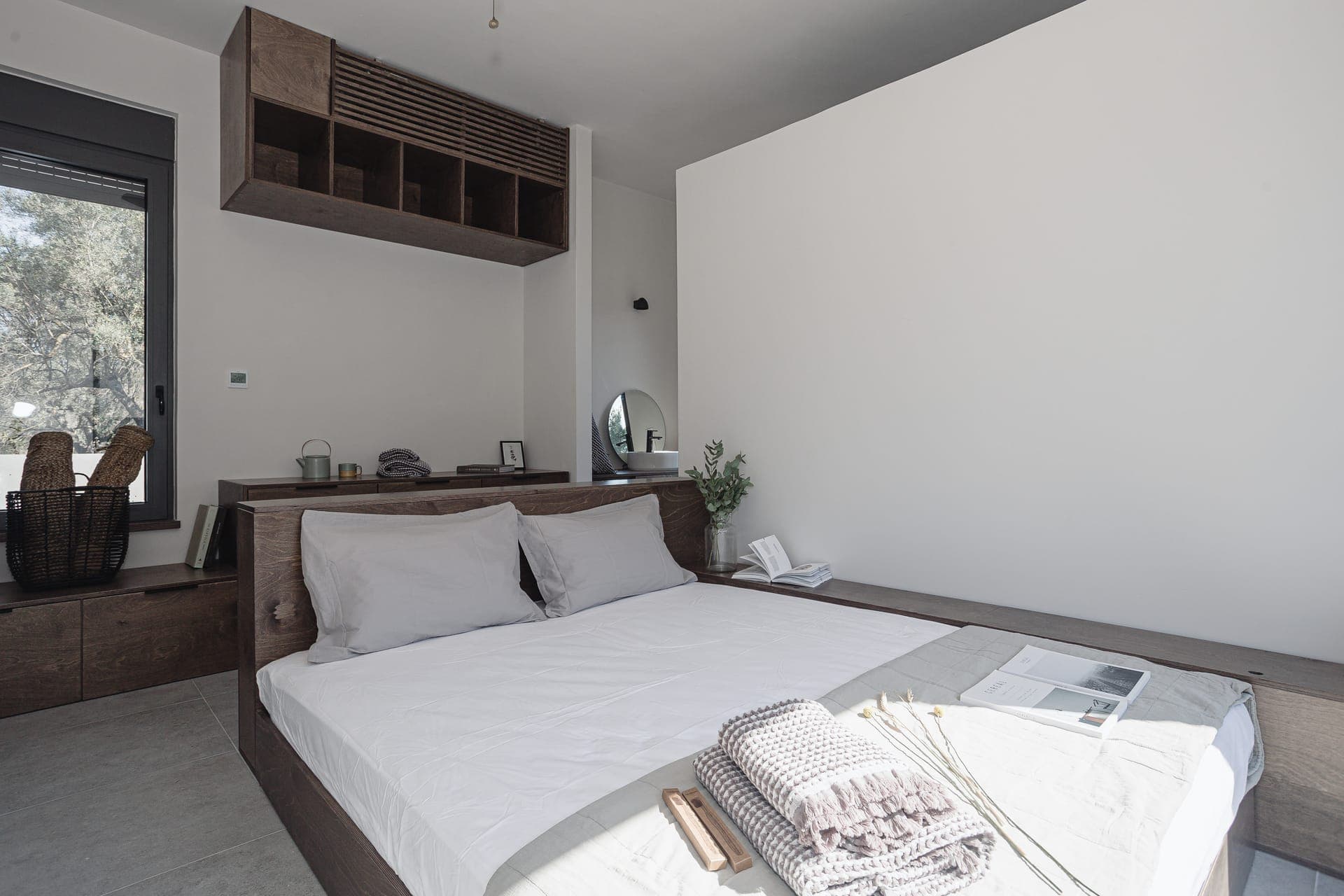 room-types-NIMARESORT-SUITE2-0.jpg