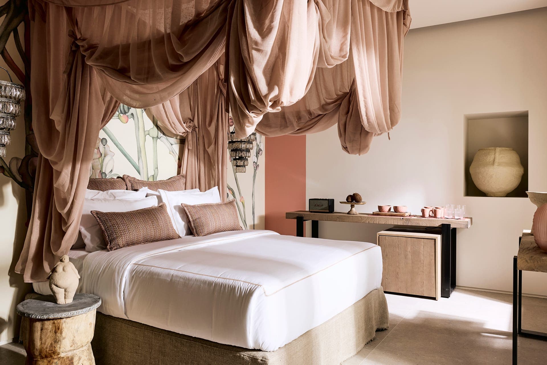 room-types-NIOVESUITE-SUPSV-0.jpg