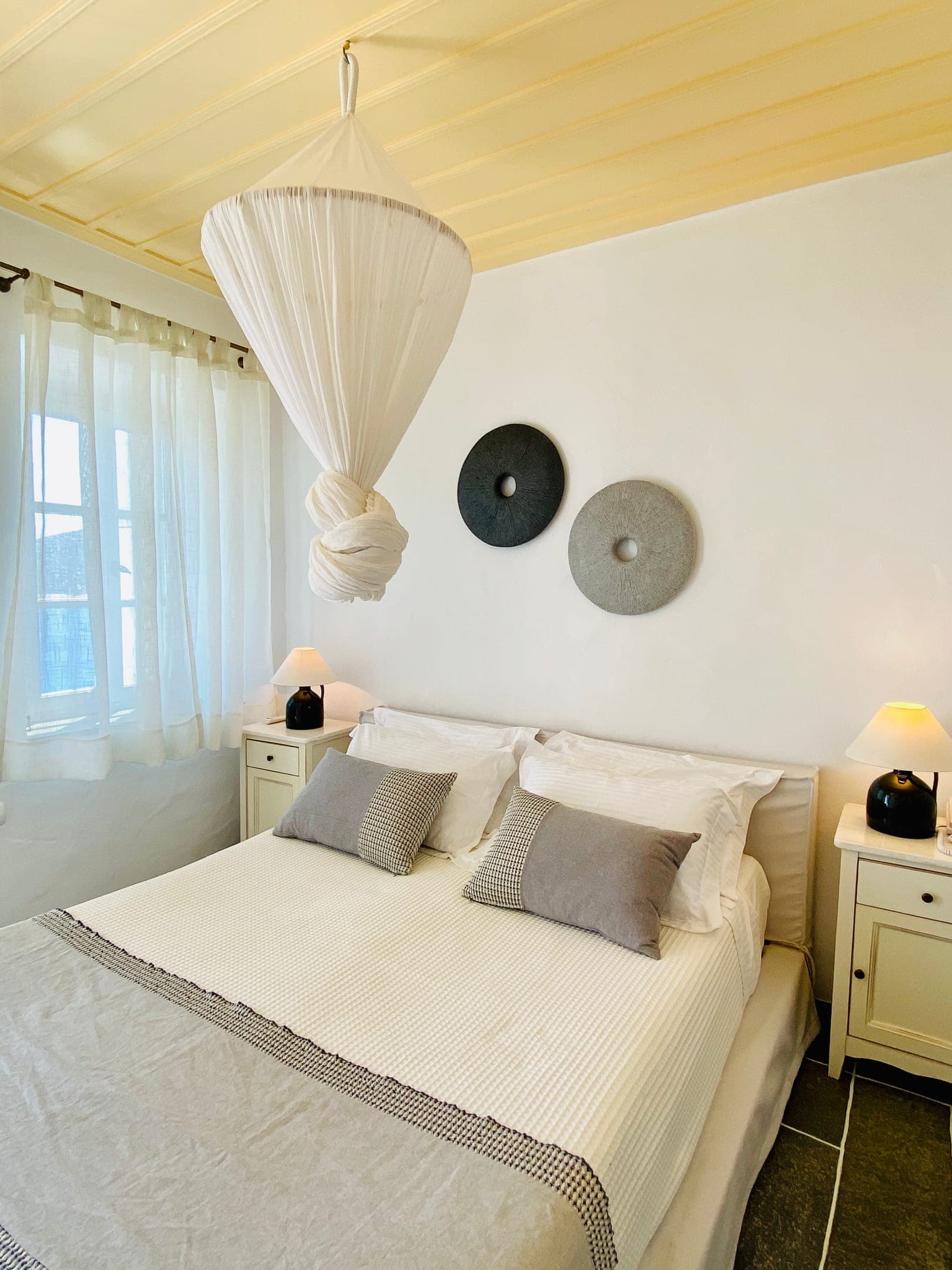 room-types-NIRIEDES-SPRSUI-0.jpg