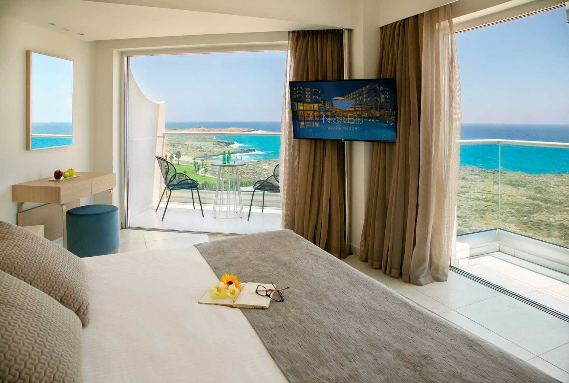 room-types-NISSIBLU-DELUXE-0.jpg