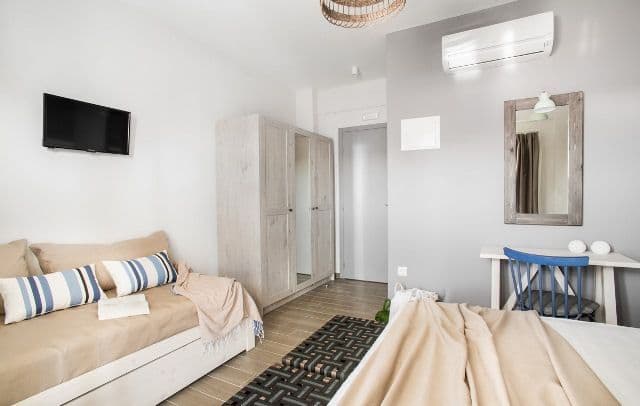 Nissos Triple Room in Ammouliani