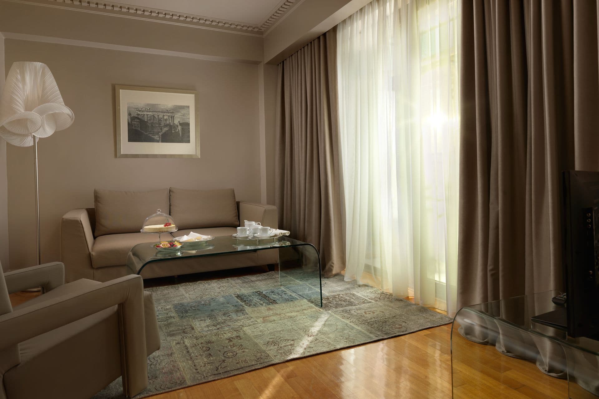 room-types-NJVATHENS-DELXS-0.jpg