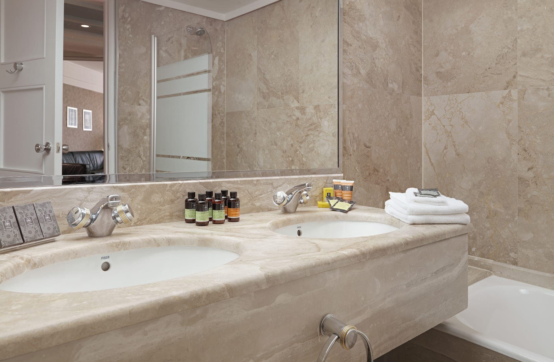 room-types-NJVATHENS-ROH-0.jpg