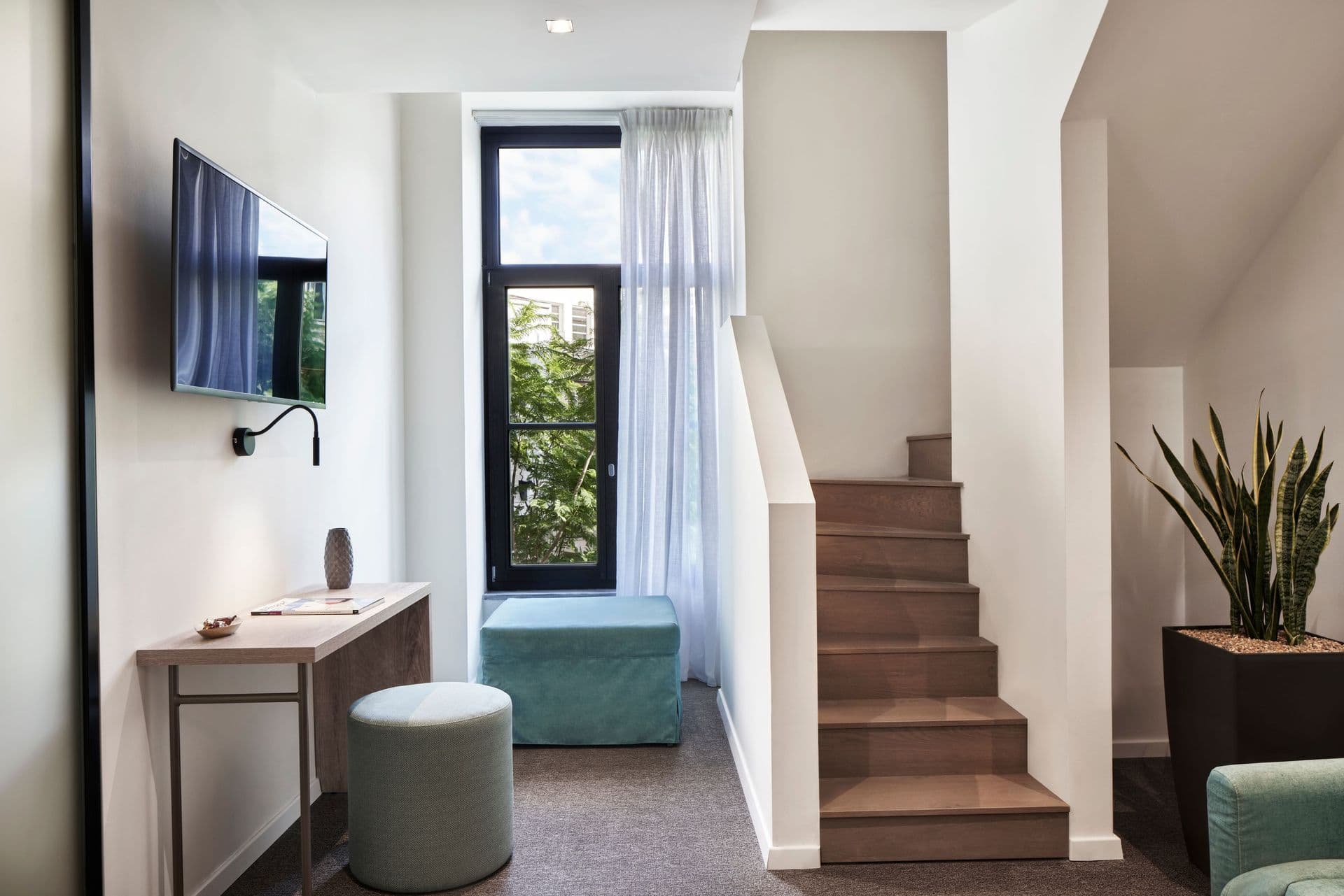 room-types-NLHMONASTI-FAMLOF-0.jpg