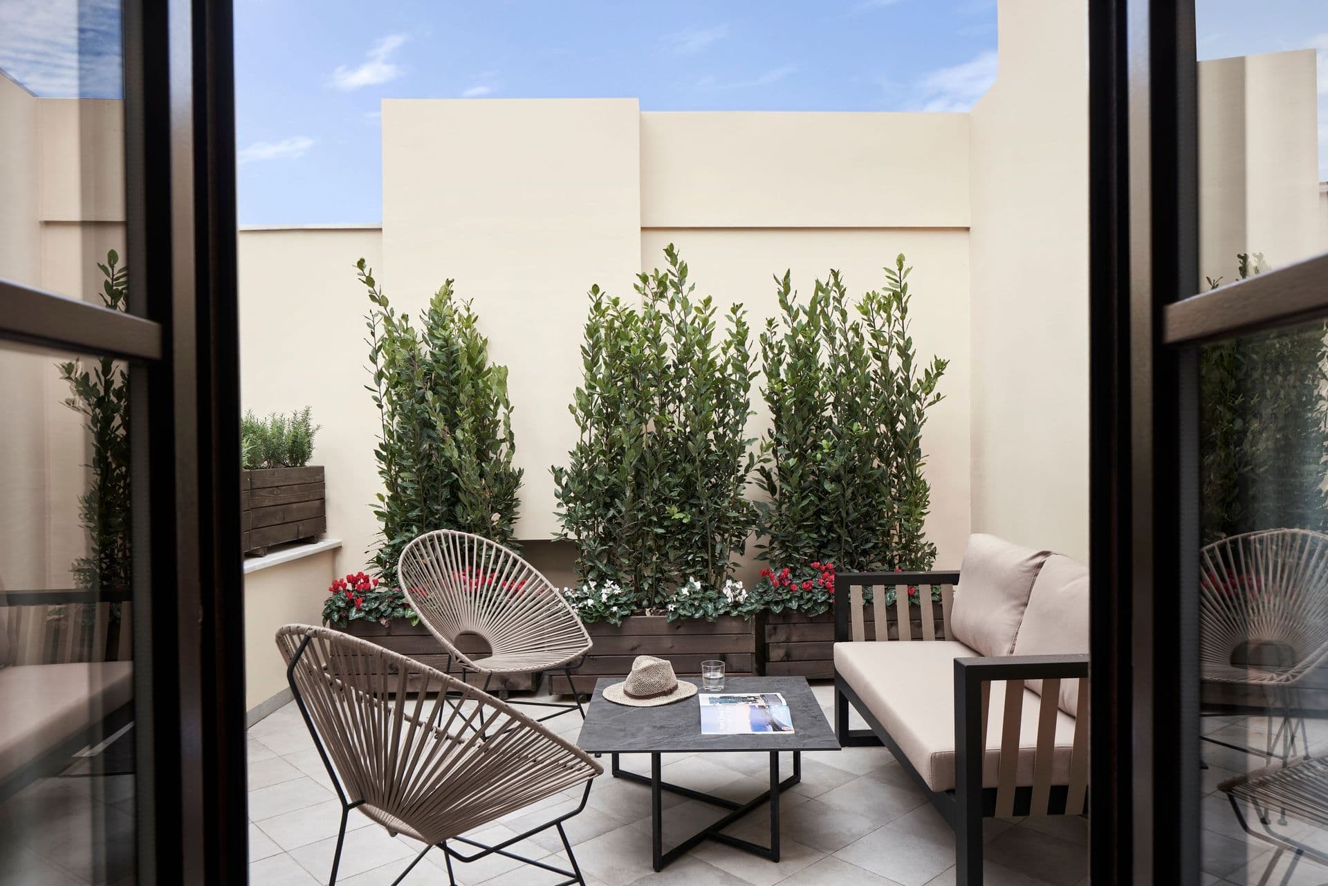 room-types-NLHMONASTI-LIFESU-0.jpg