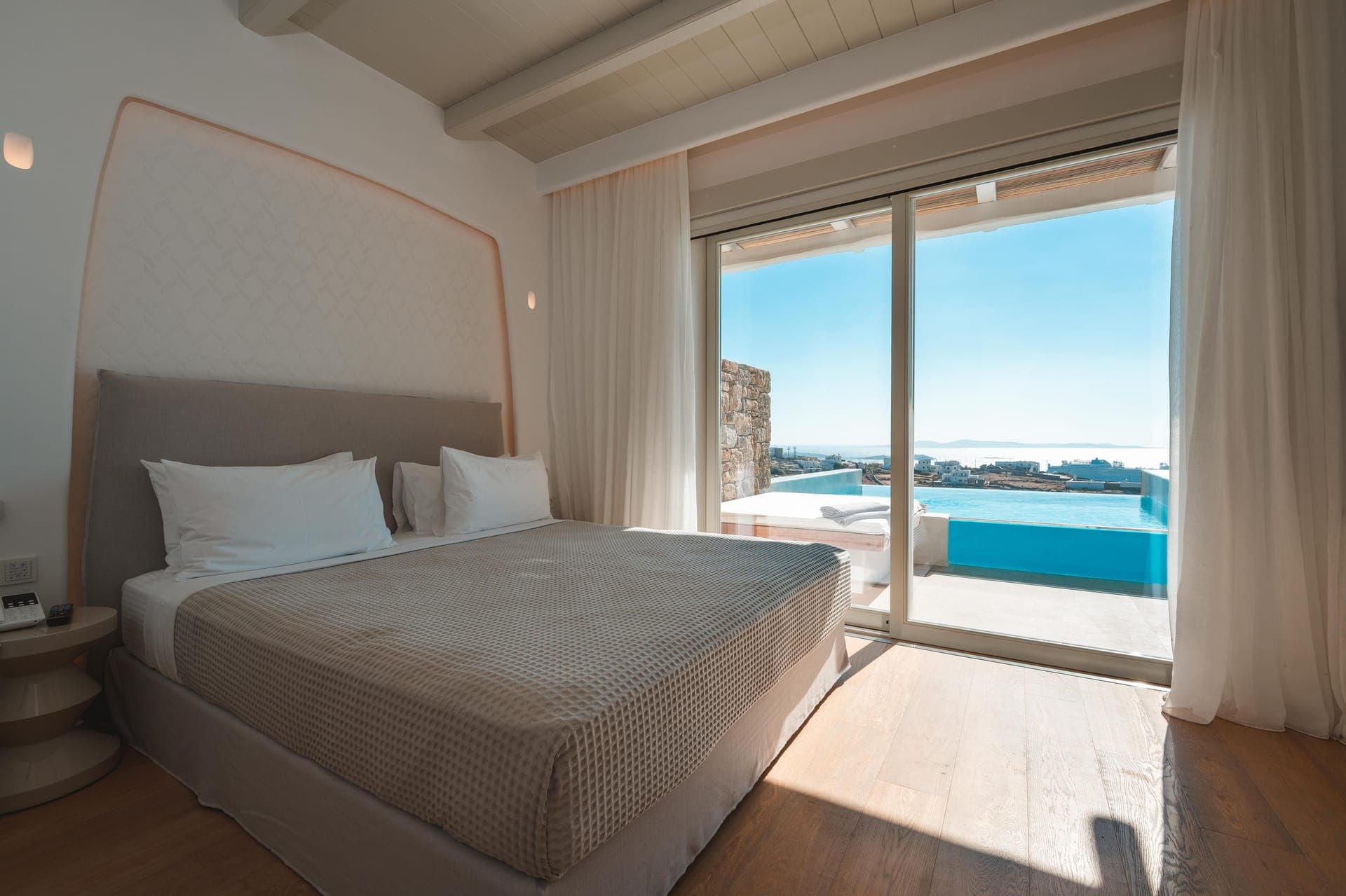 room-types-NOMIA-105-0.jpg