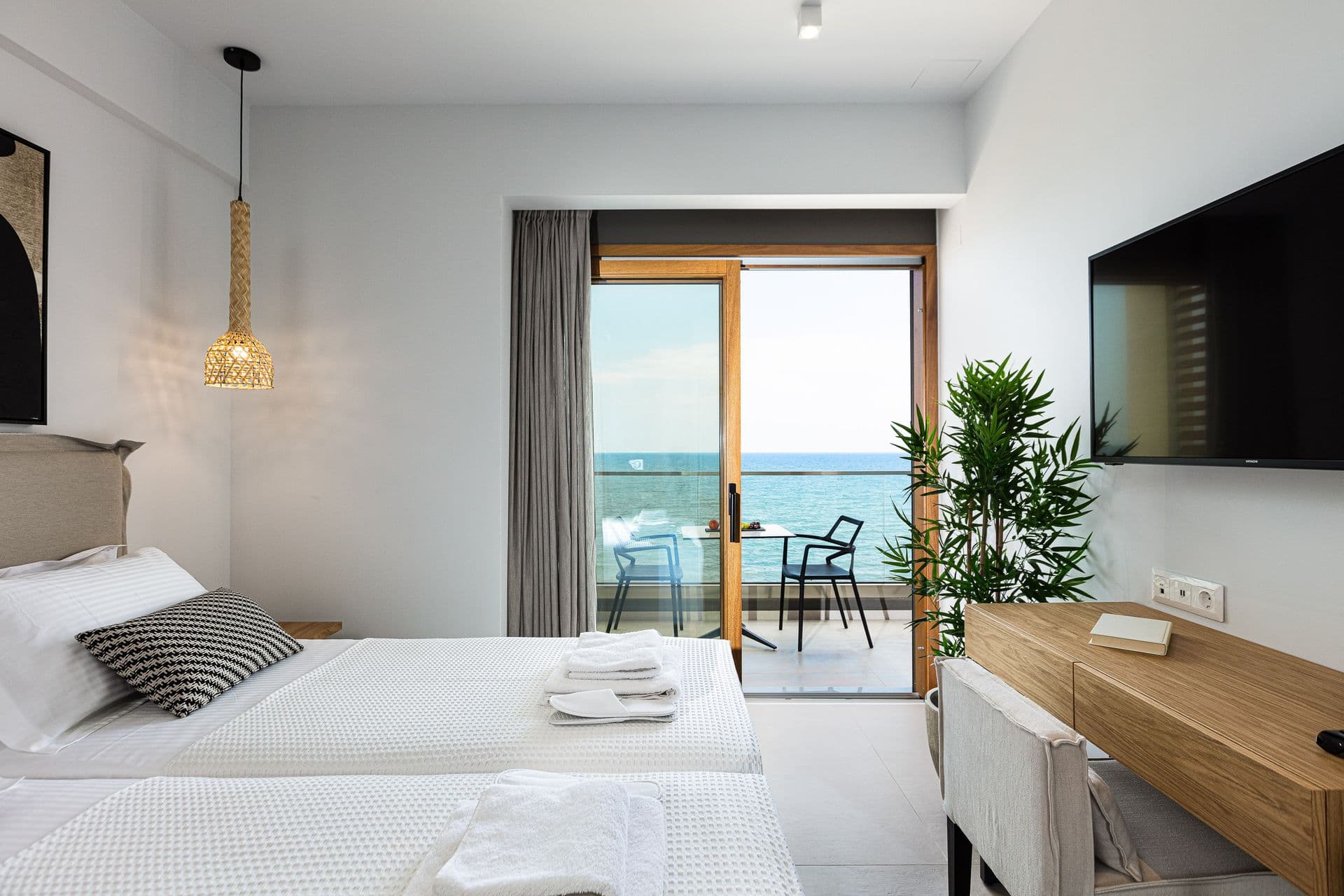 room-types-NORTHCOAST-STD2-0.jpg