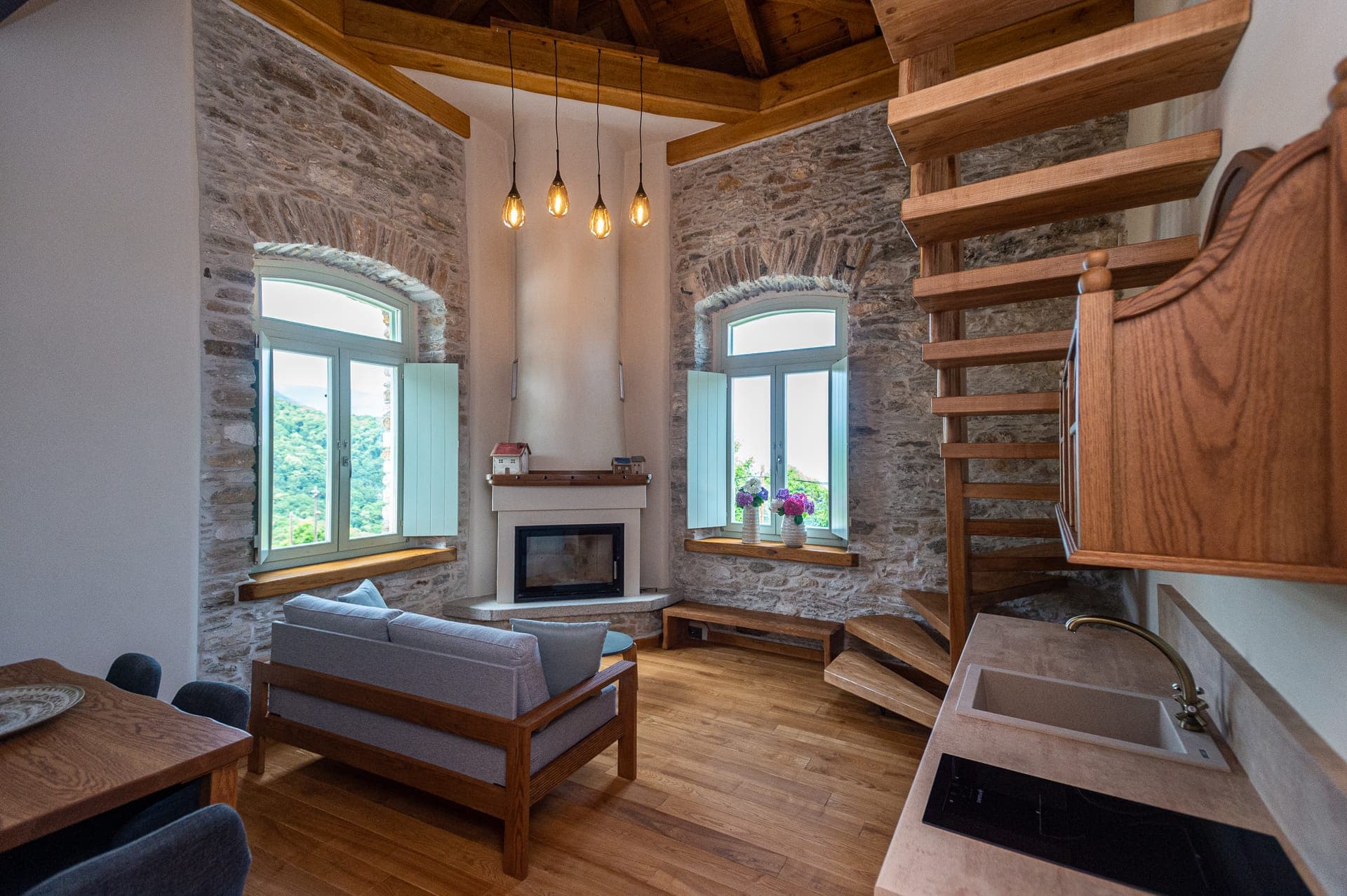 room-types-NOSTOSHOUS-CHEIRO-0.jpg