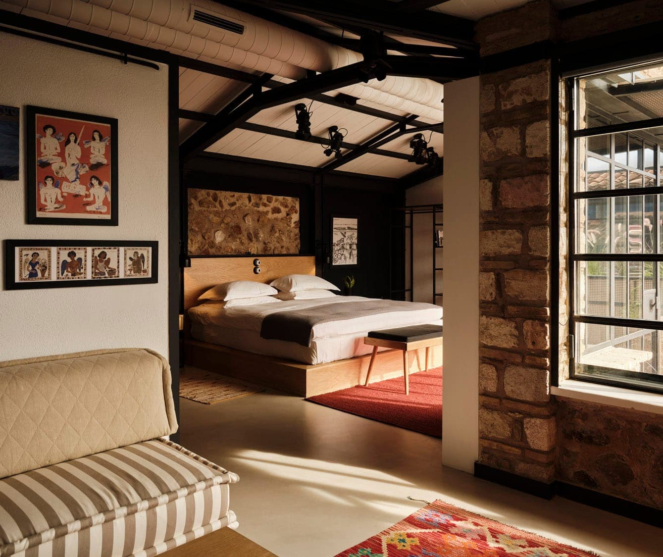 room-types-NOTHOTEL-GERANI-0.jpg