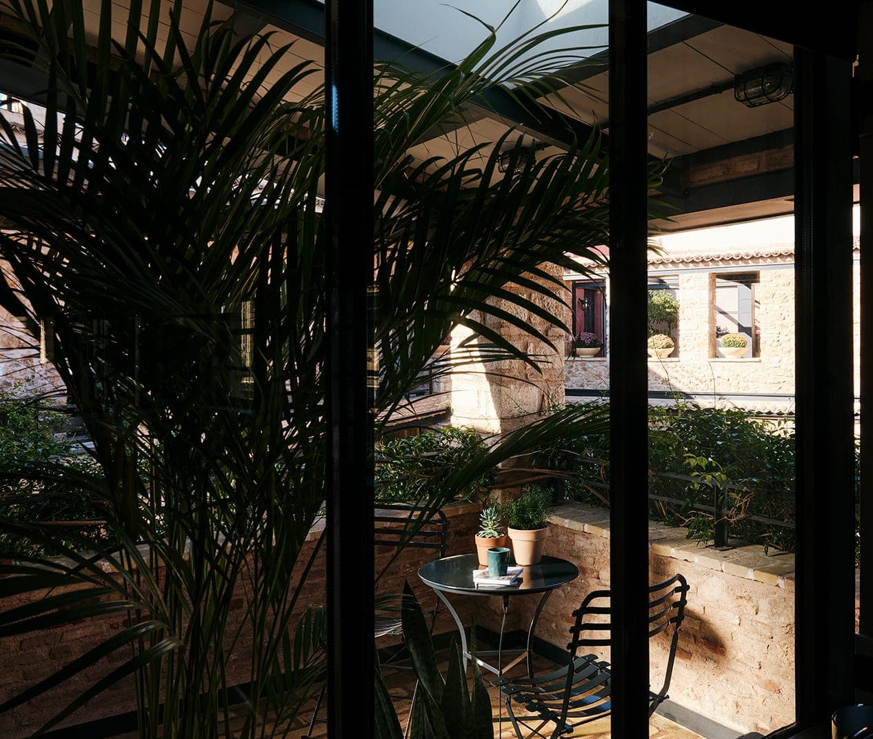room-types-NOTHOTEL-LEVAND-0.jpg