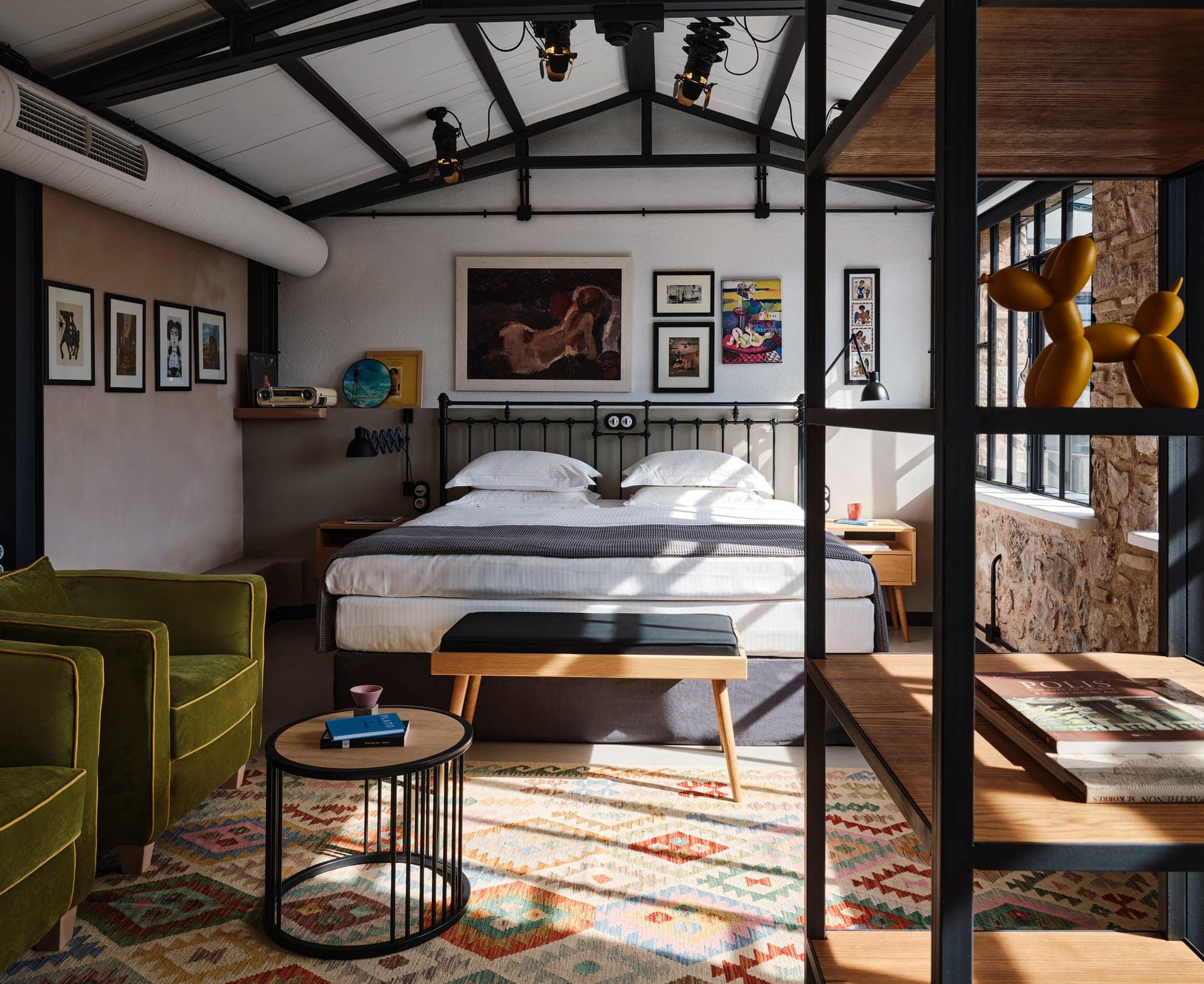 room-types-NOTHOTEL-LOUISA-0.jpg