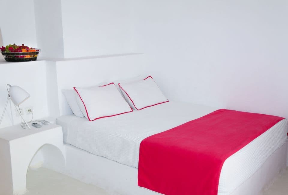 room-types-NOTOS-SUITPL-0.jpg