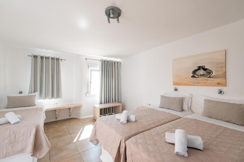 room-types-NPARADISE-SUPTPL-0.jpg