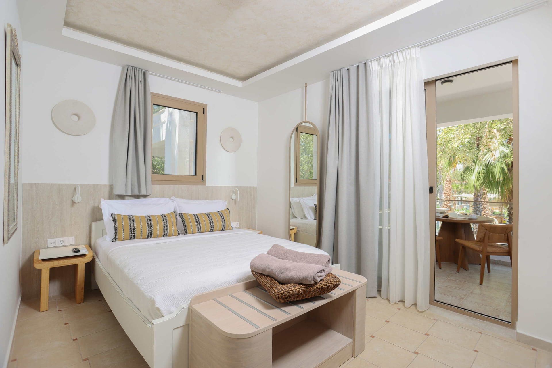 room-types-NUSASUITES-DBLPV-0.jpg