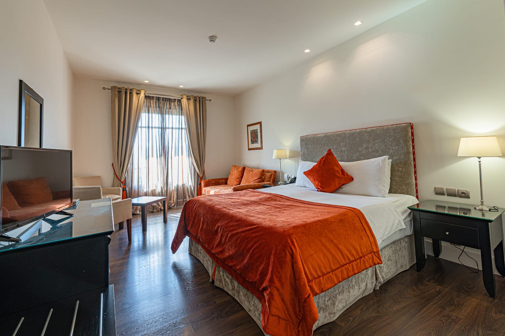 room-types-NYMFASIA-DLXFAM-0.jpg