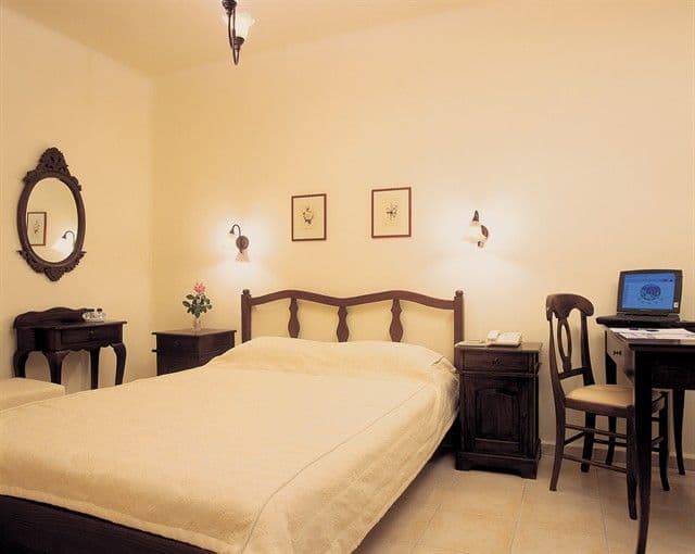 room-types-NYMPHES-STUD-0.jpg