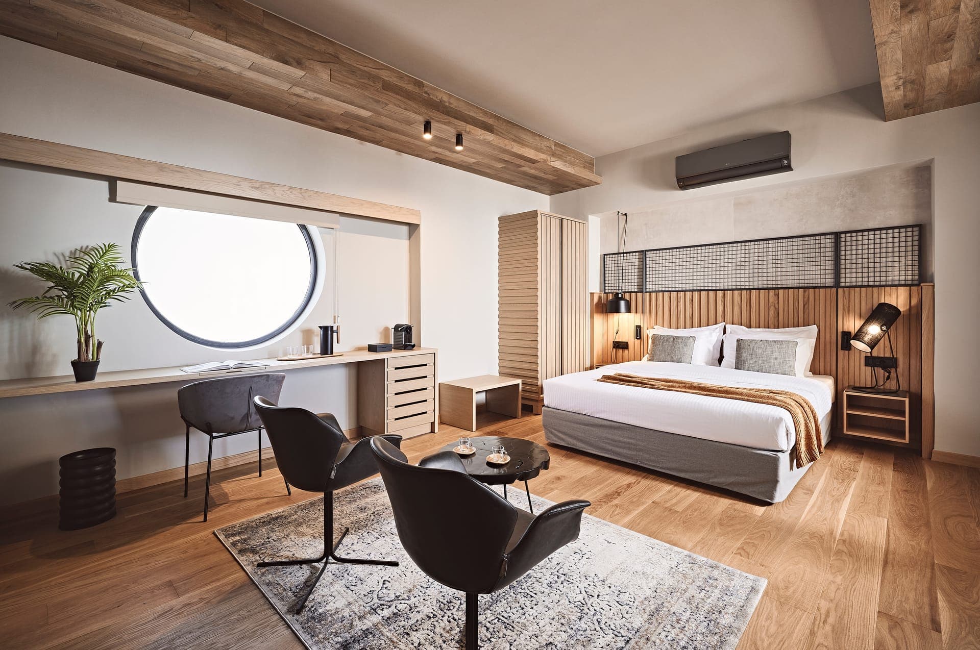 room-types-O2SUITES-DLXDB-0.jpg