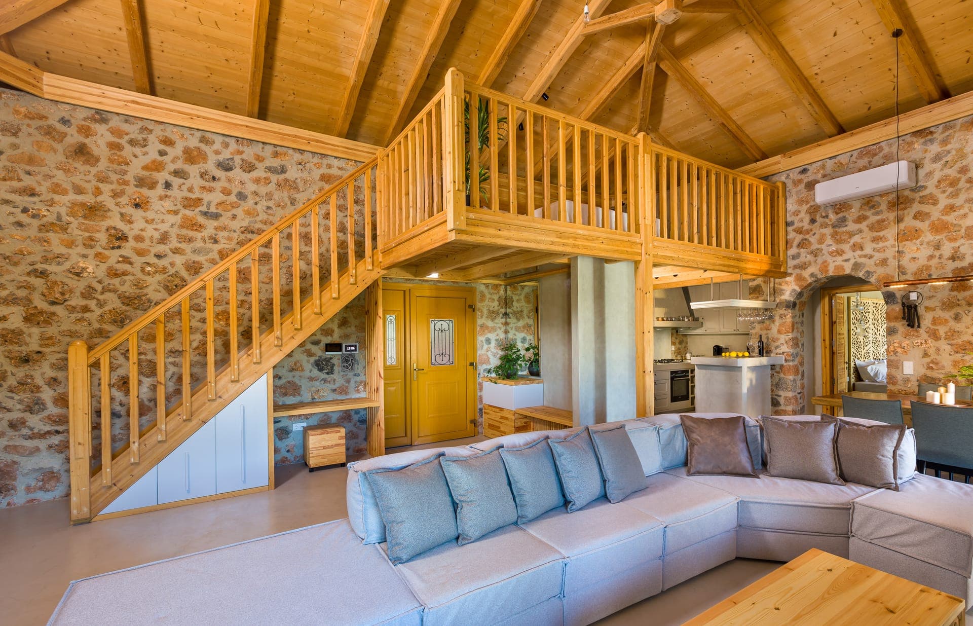 room-types-OAKTREE-VILLA-0.jpg