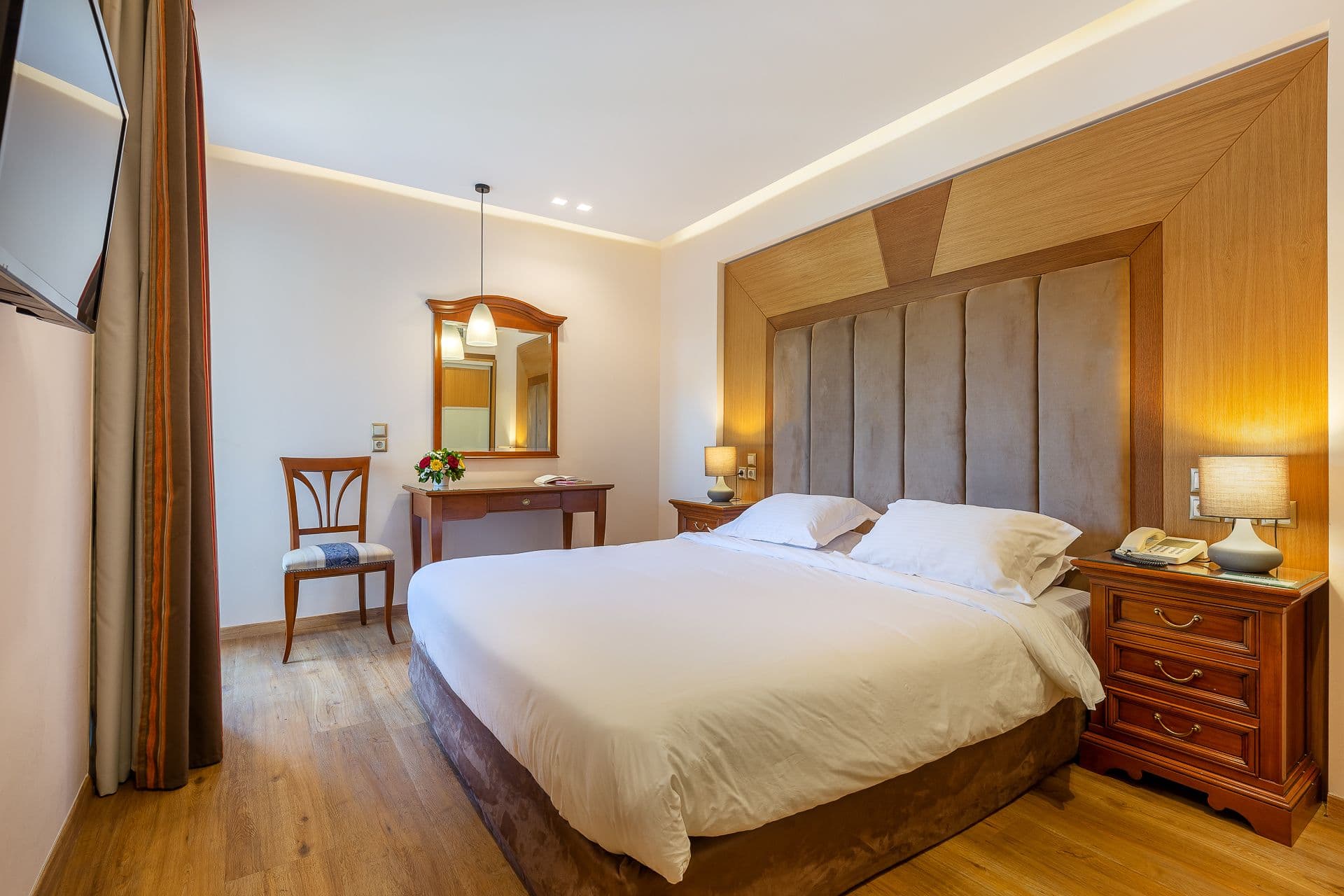 room-types-OASIS-EXE-0.jpg