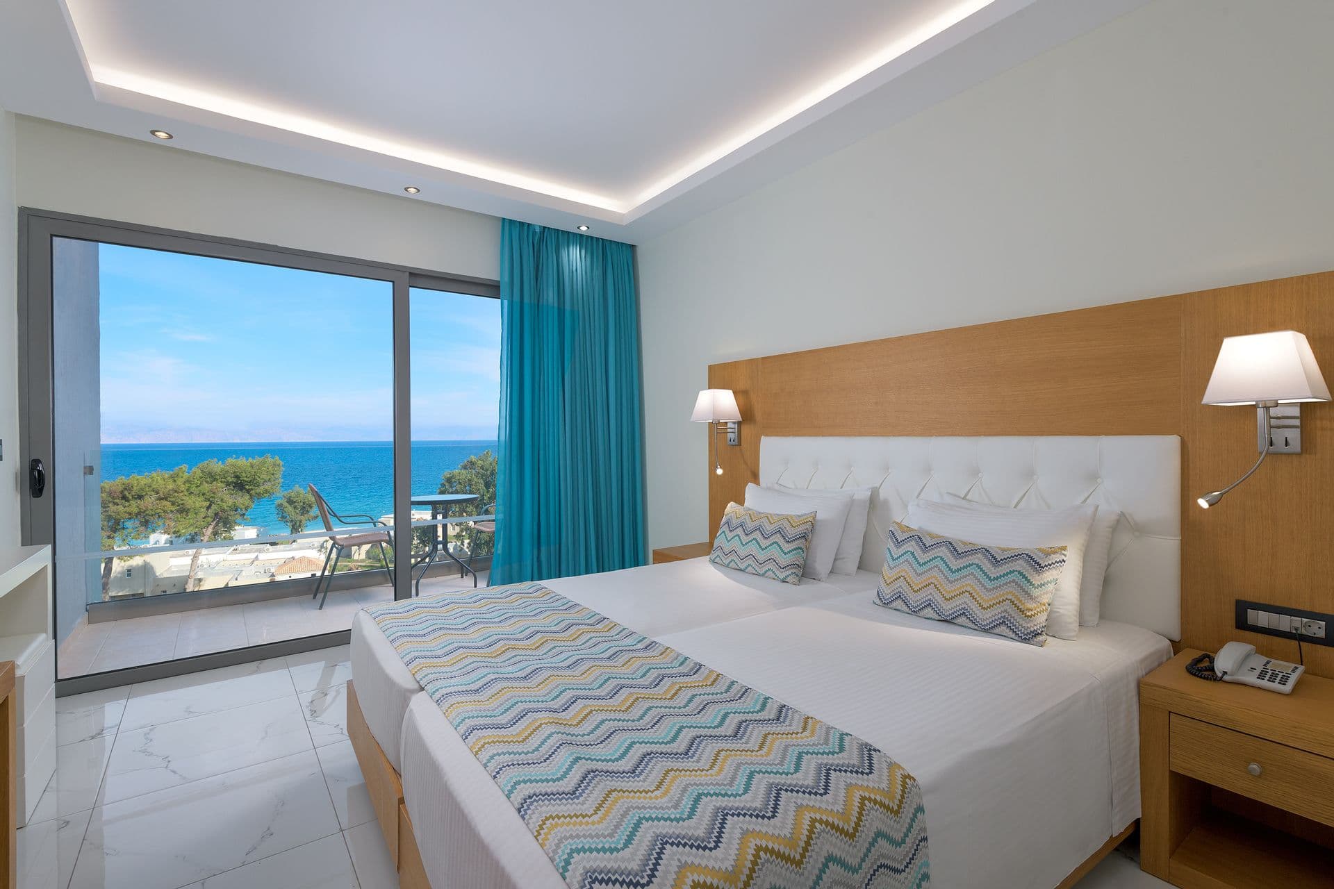 room-types-OCEANPARK-DBLSV-0.jpg