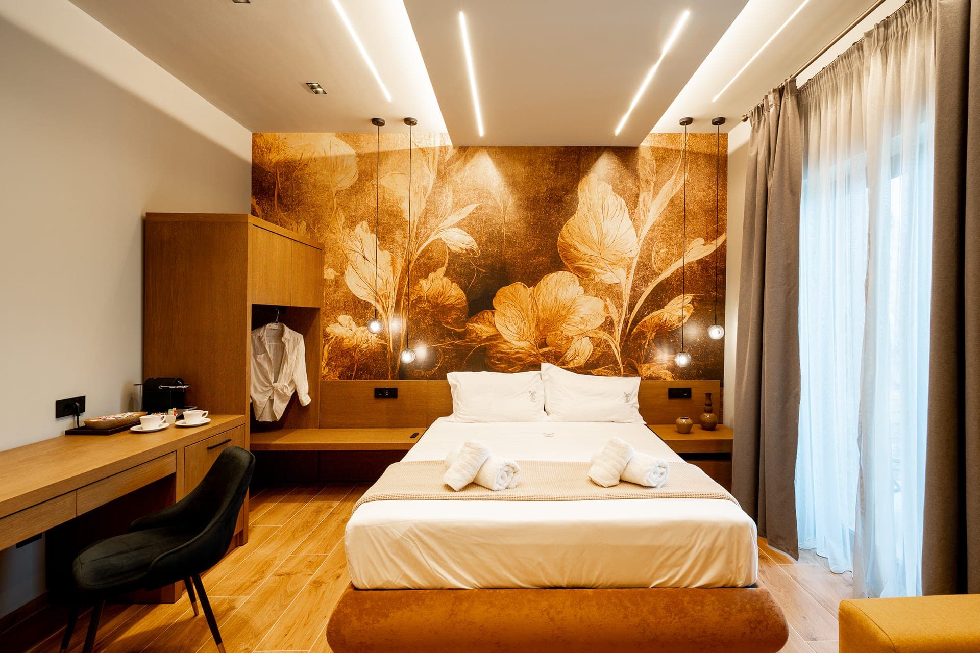 room-types-ODEARISTOF-TERRAC-0.jpg