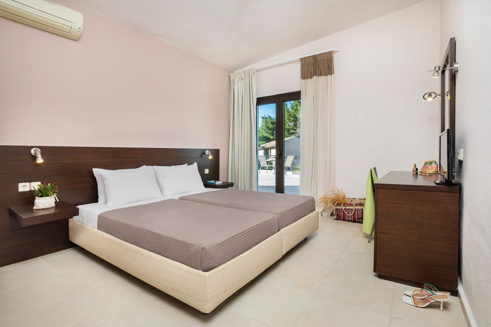 room-types-OHANAHTLH-STD-0.jpg