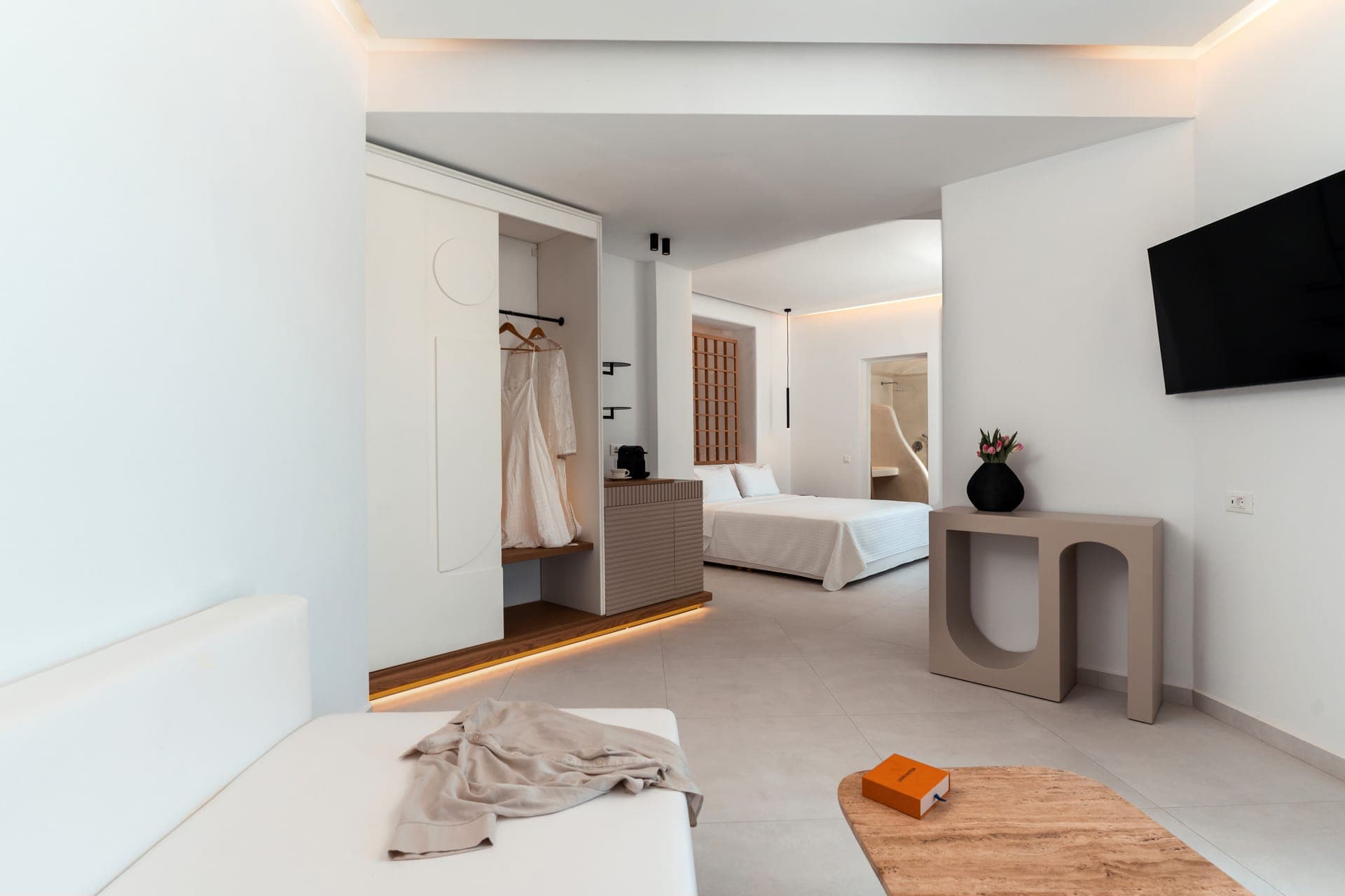 room-types-OIKOSSANTO-OASIS-0.jpg