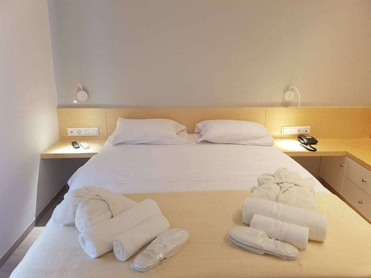 room-types-OKTOGUESTH-DRWFF-0.jpg
