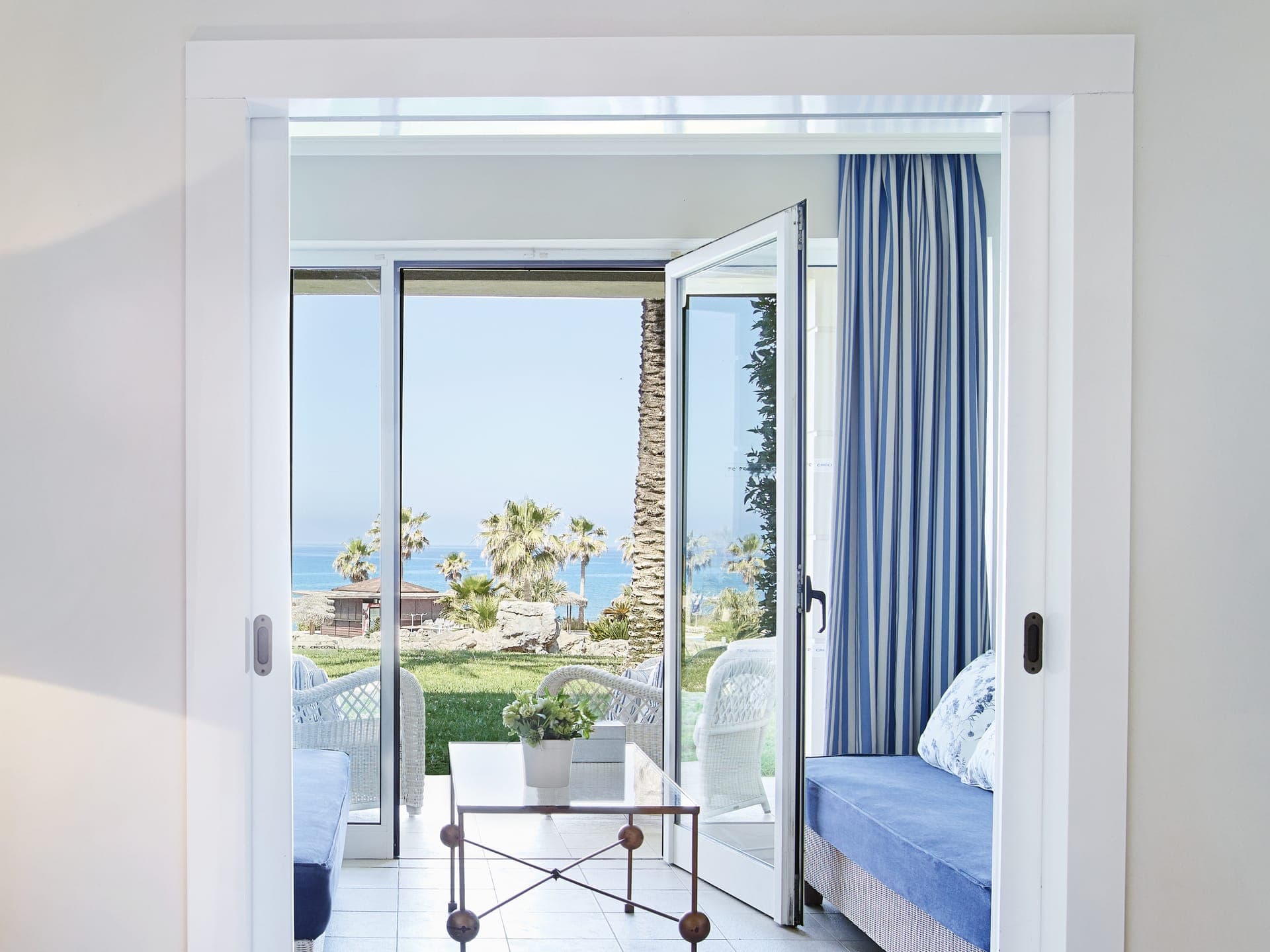 room-types-OLTHALASSO-FS-0.jpg
