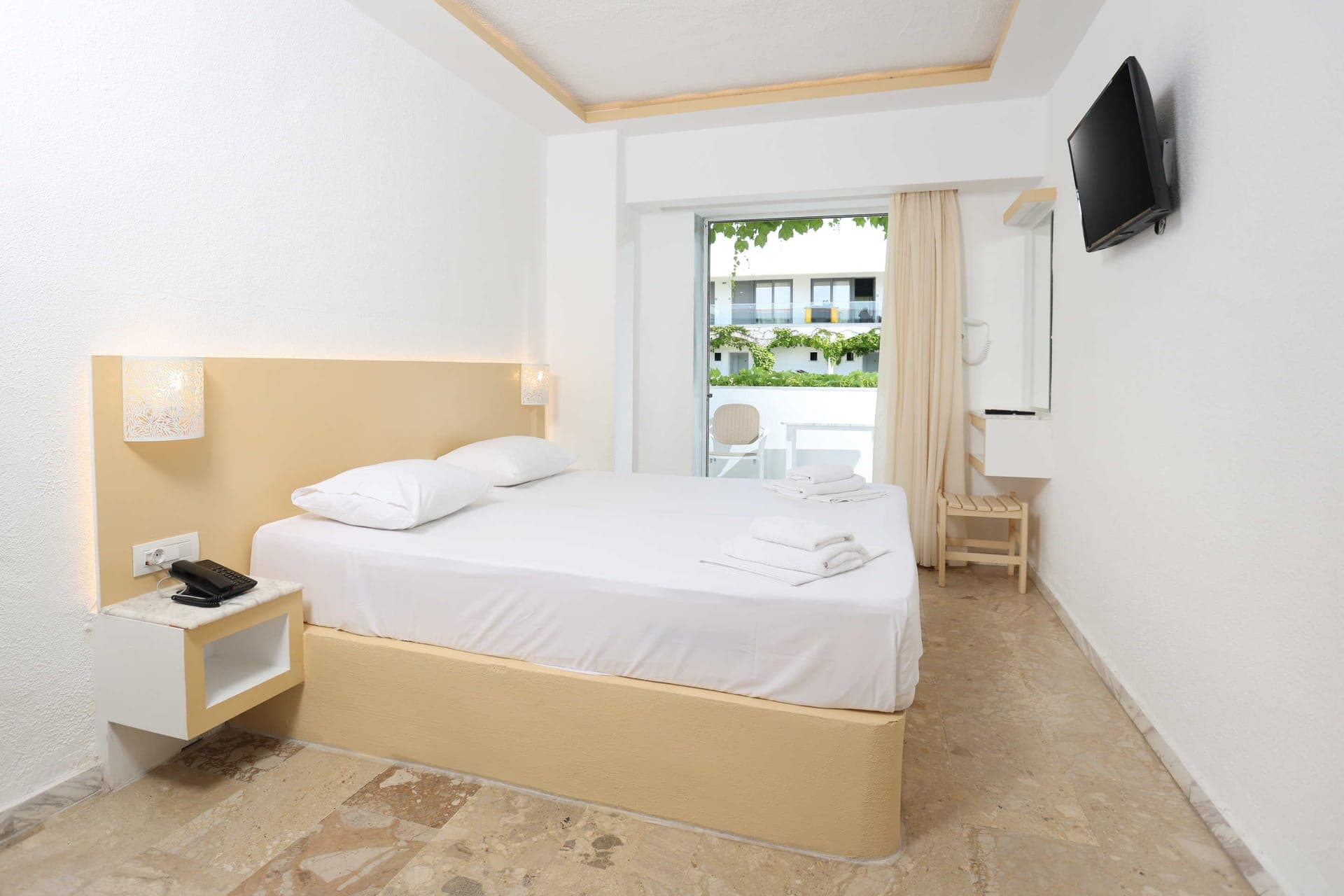 room-types-OLYMPICKOS-DBL-0.jpg