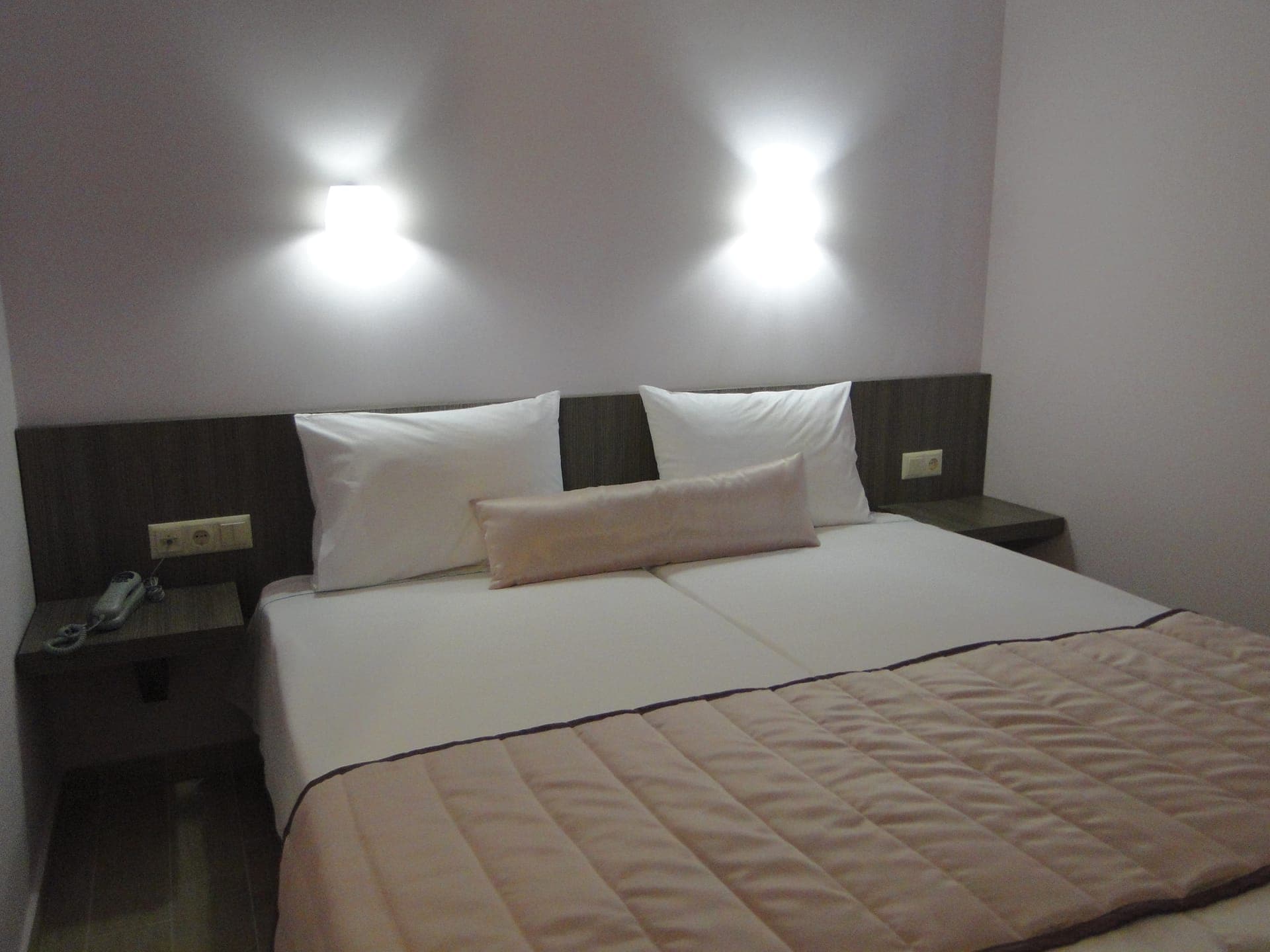 room-types-OLYMPOSHOT-TRIPLE-0.jpg
